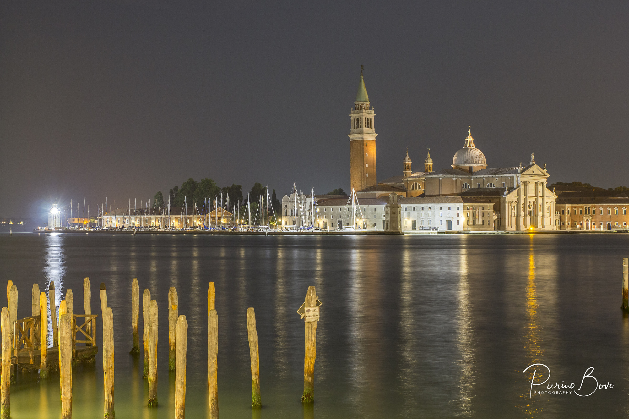 Venezia di notte, la magia delle luci