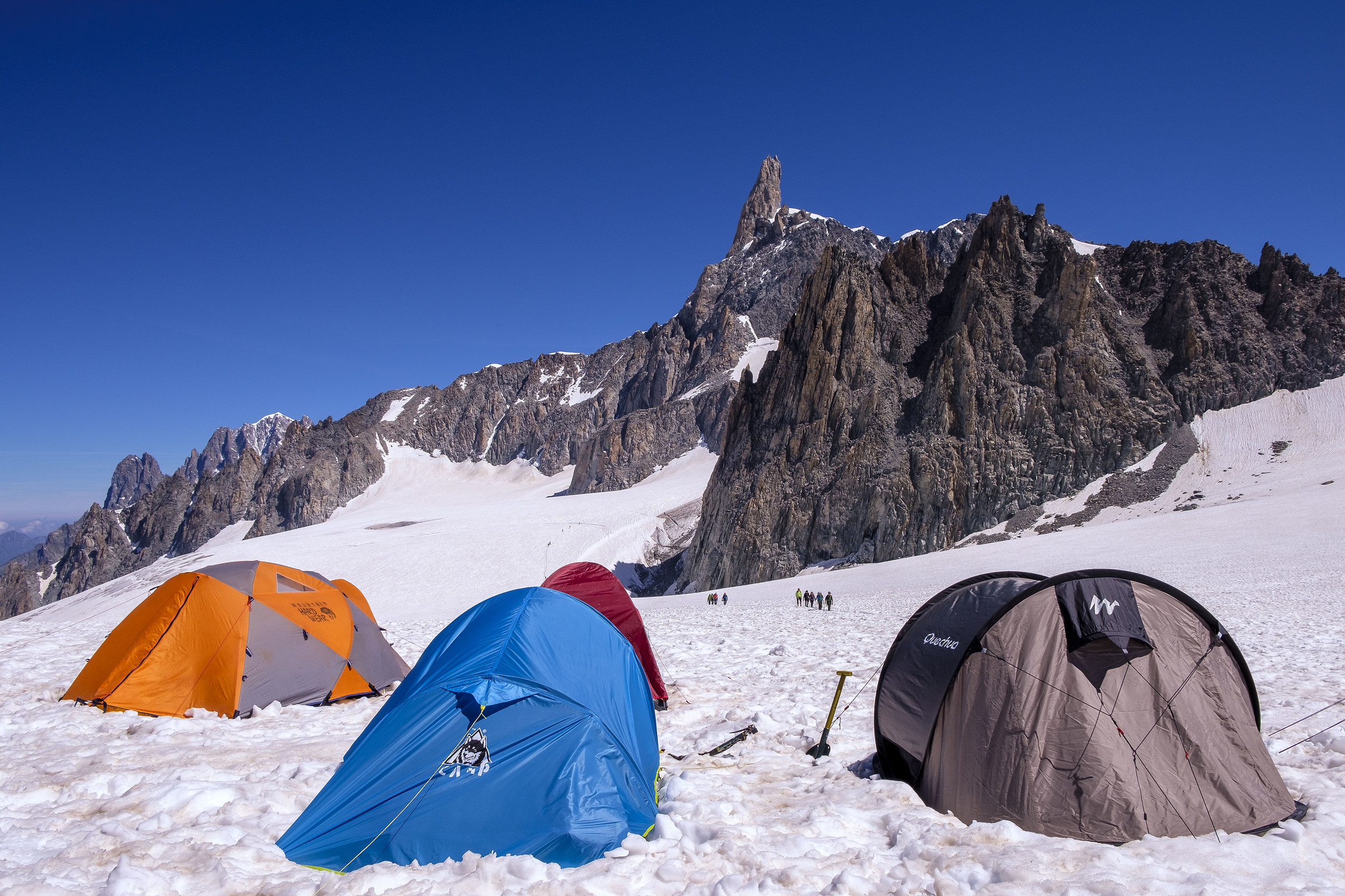 In tenda sul ghiacciao