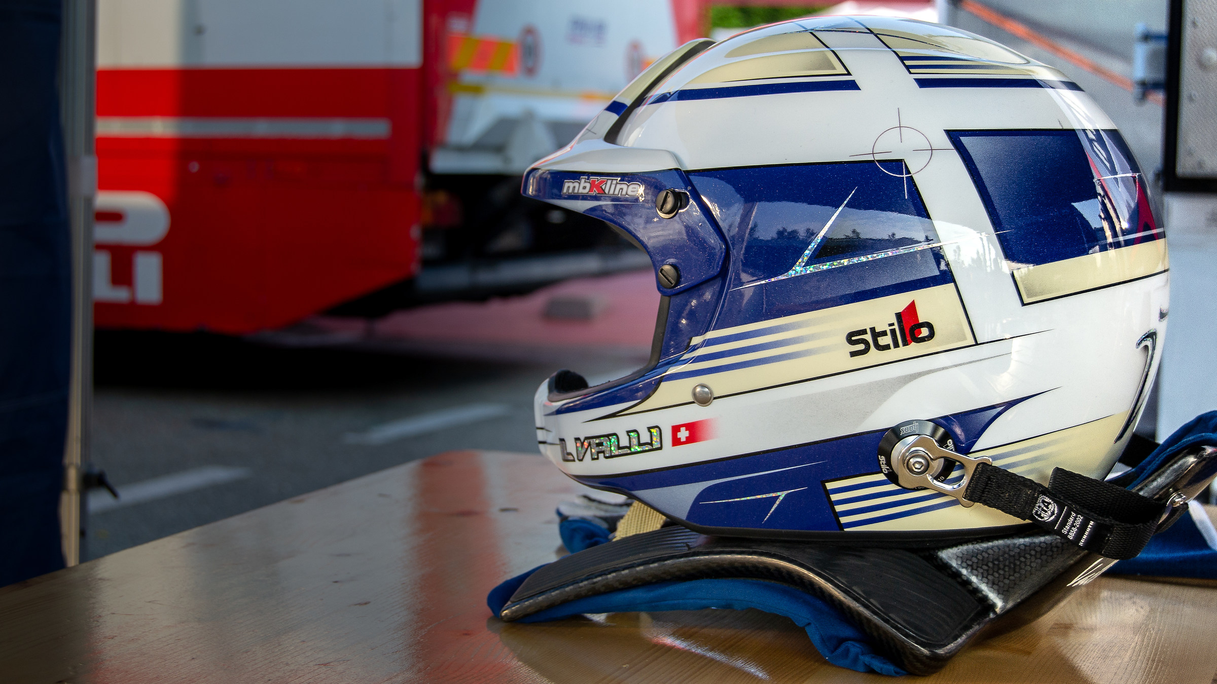 The helmet of the valleys