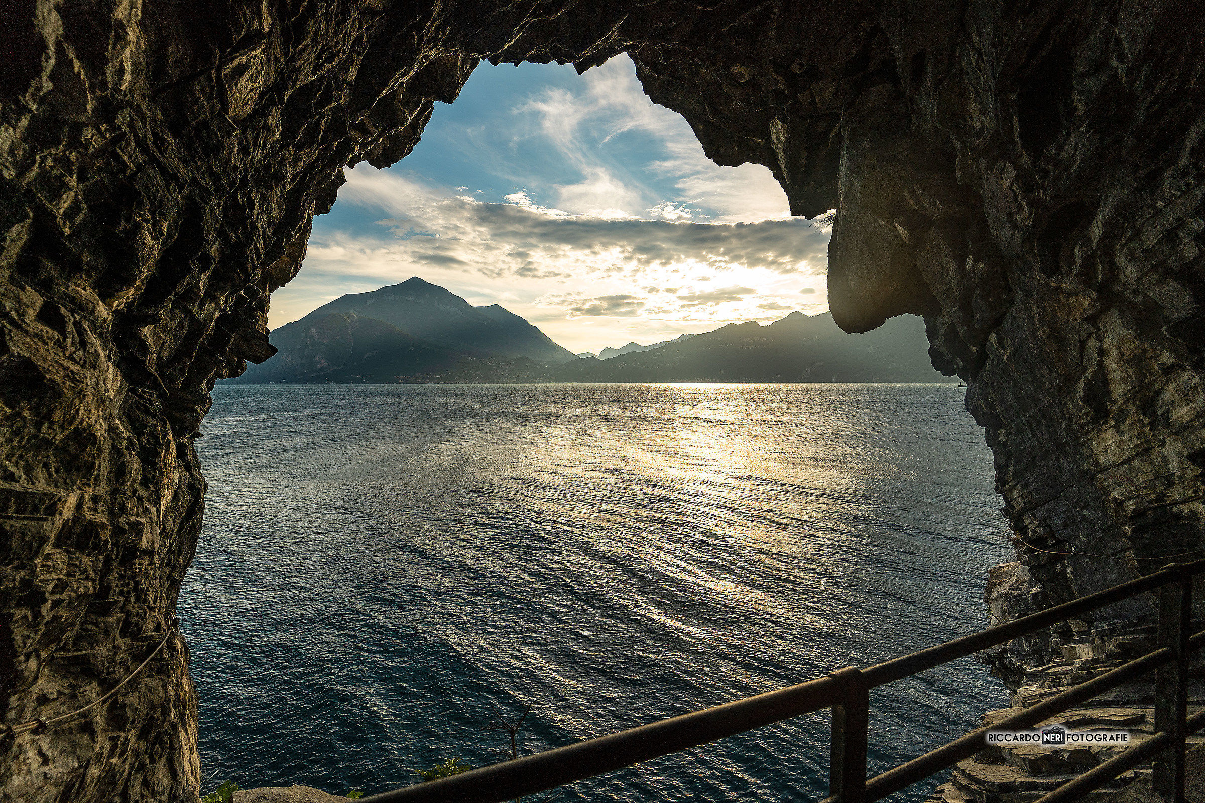 Window on Como lake