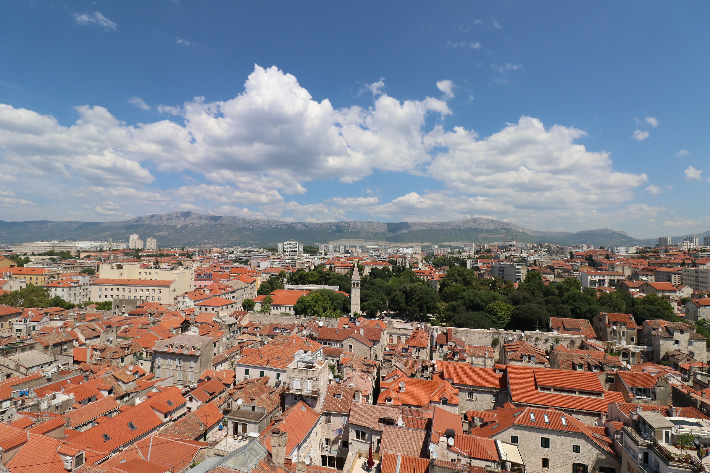 Split from the same height as Diocletian