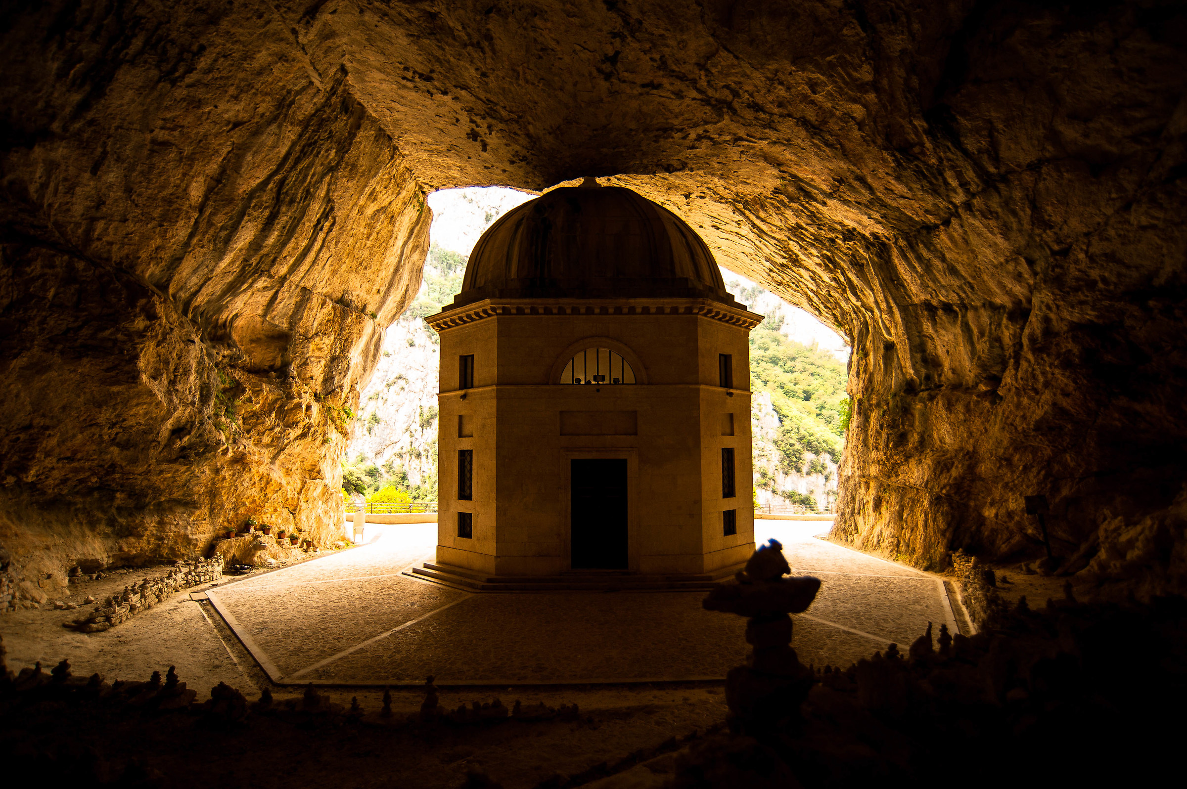 Genga, Tempio del Valadier