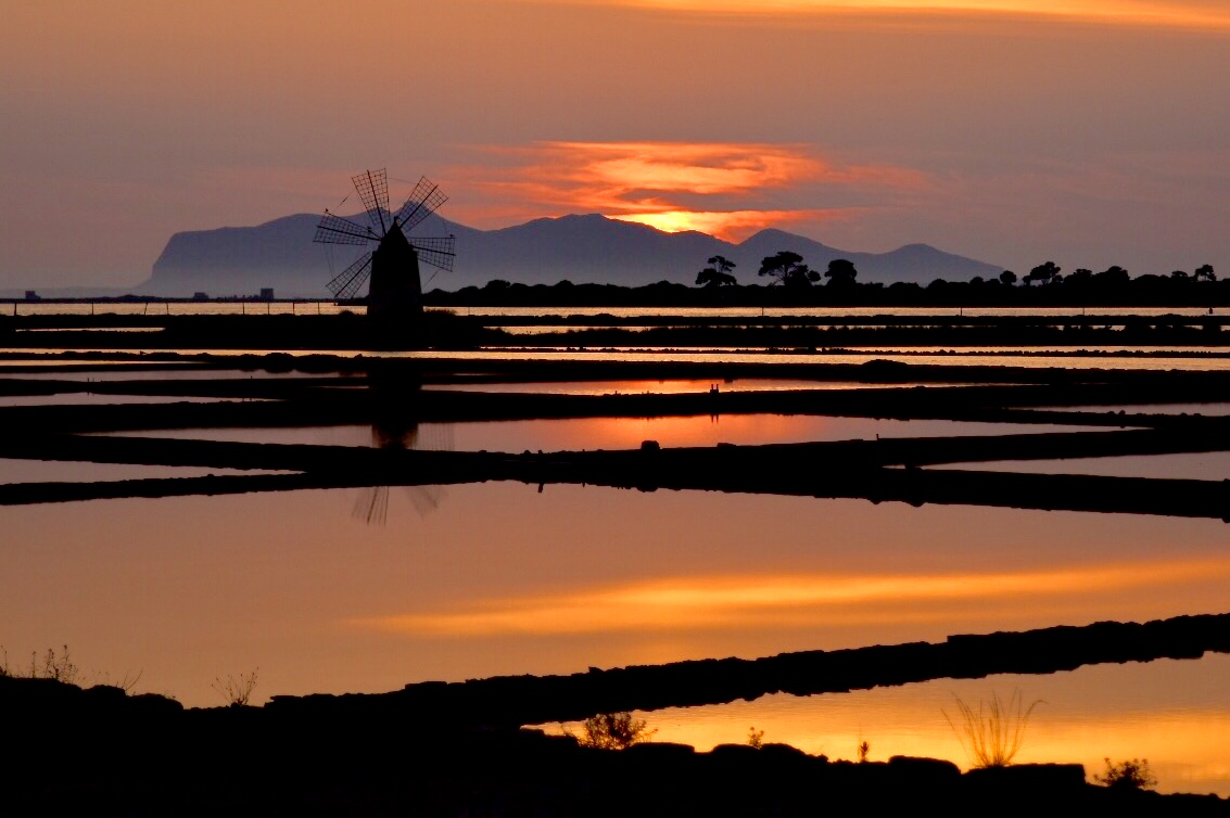Tramonto alle saline
