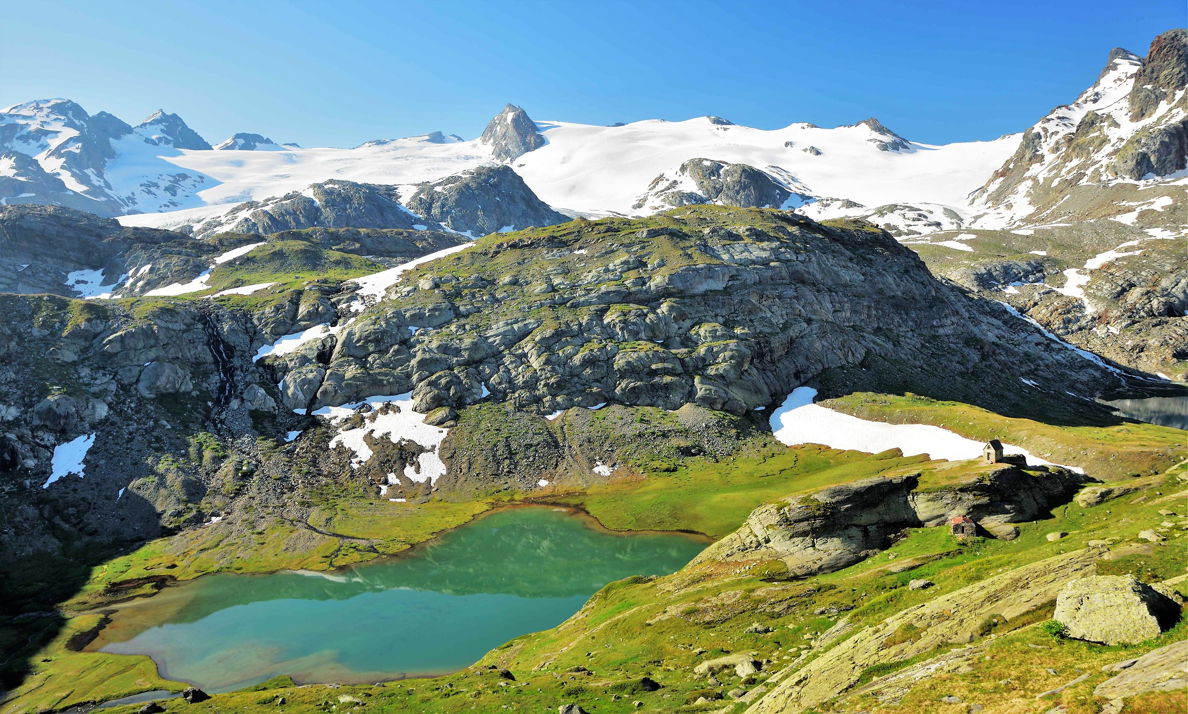 From the Cippus overhanging the refuge