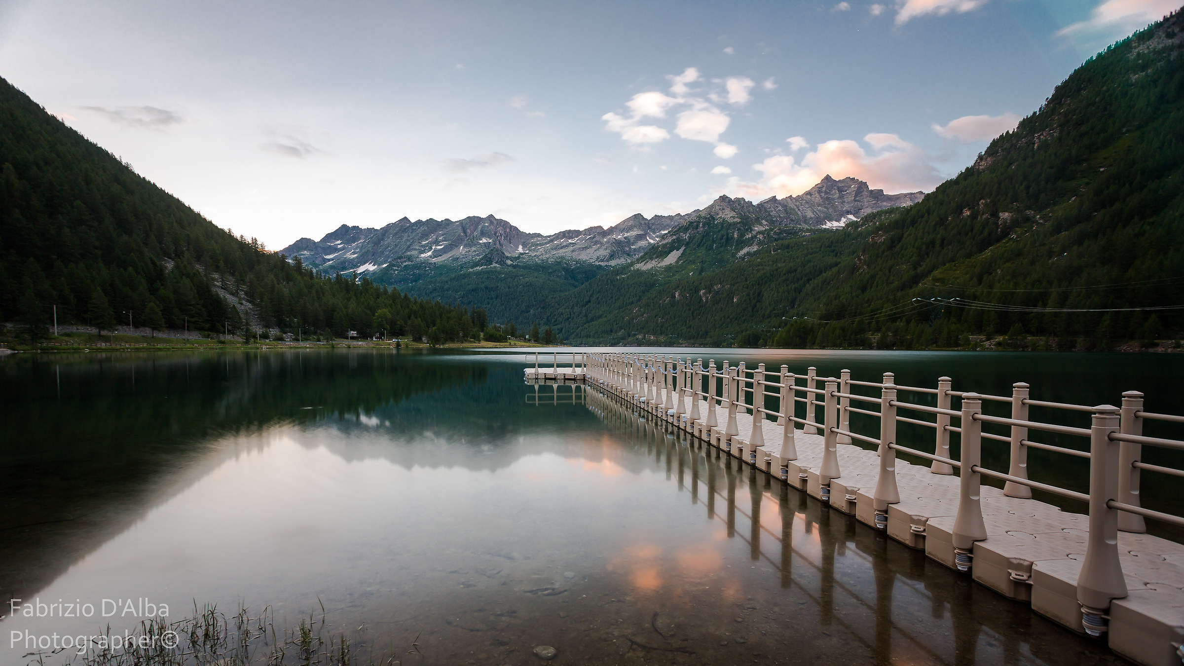 Pontile su lago di Ceresole Reale
