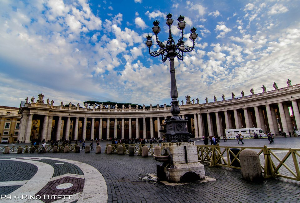 Peter's colonnade ..