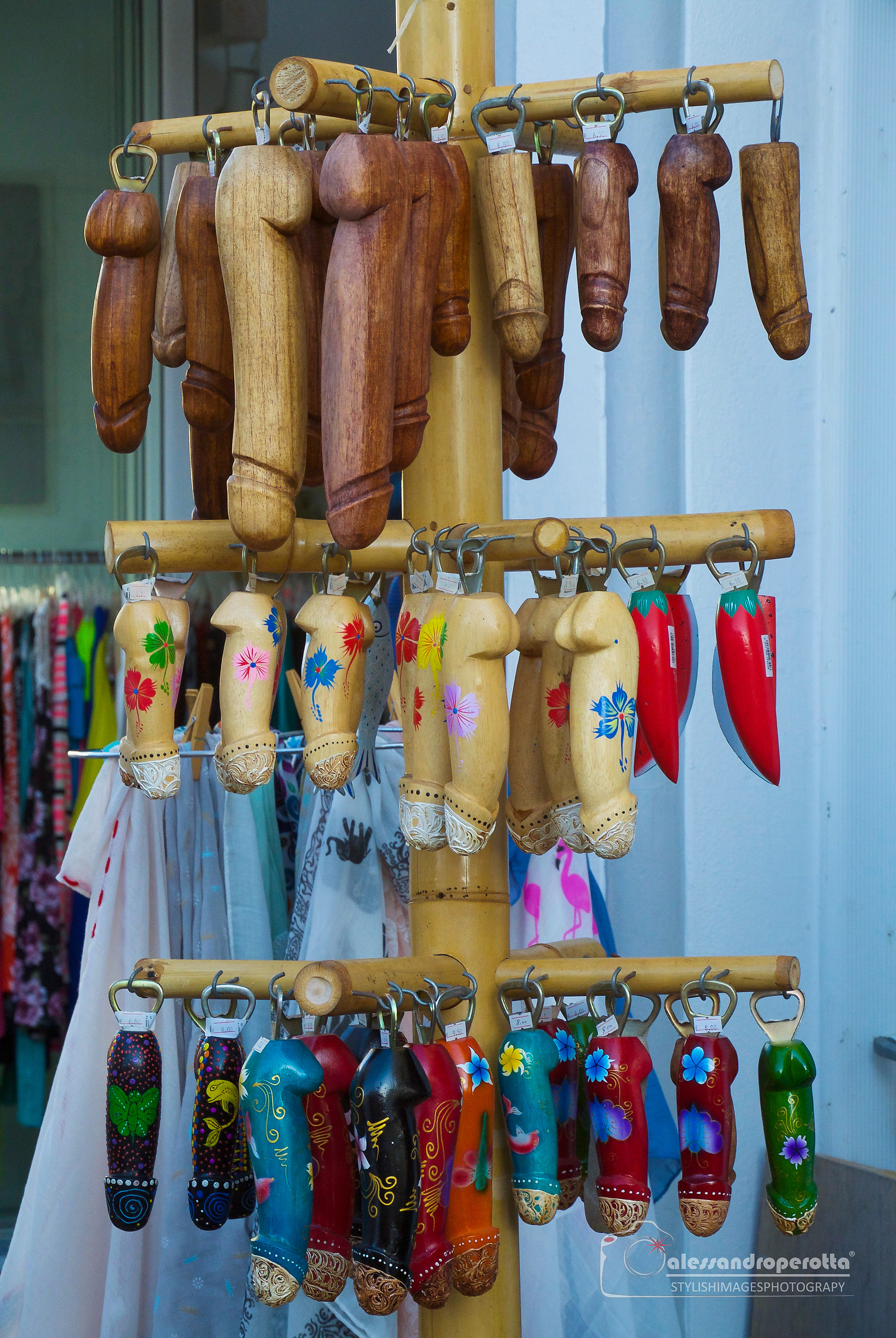 Eh Stappiamola a bottle....