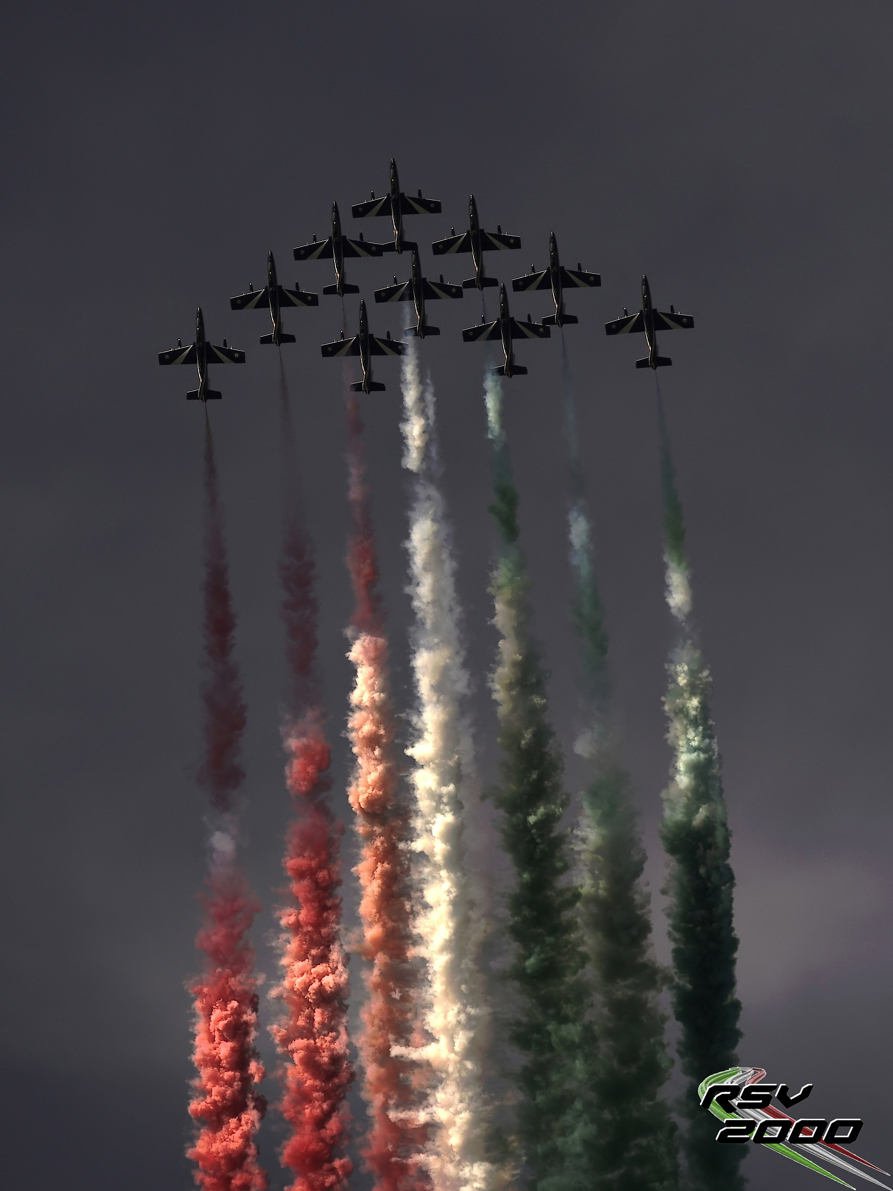 "Frecce Tricolori in the Dark Sky"