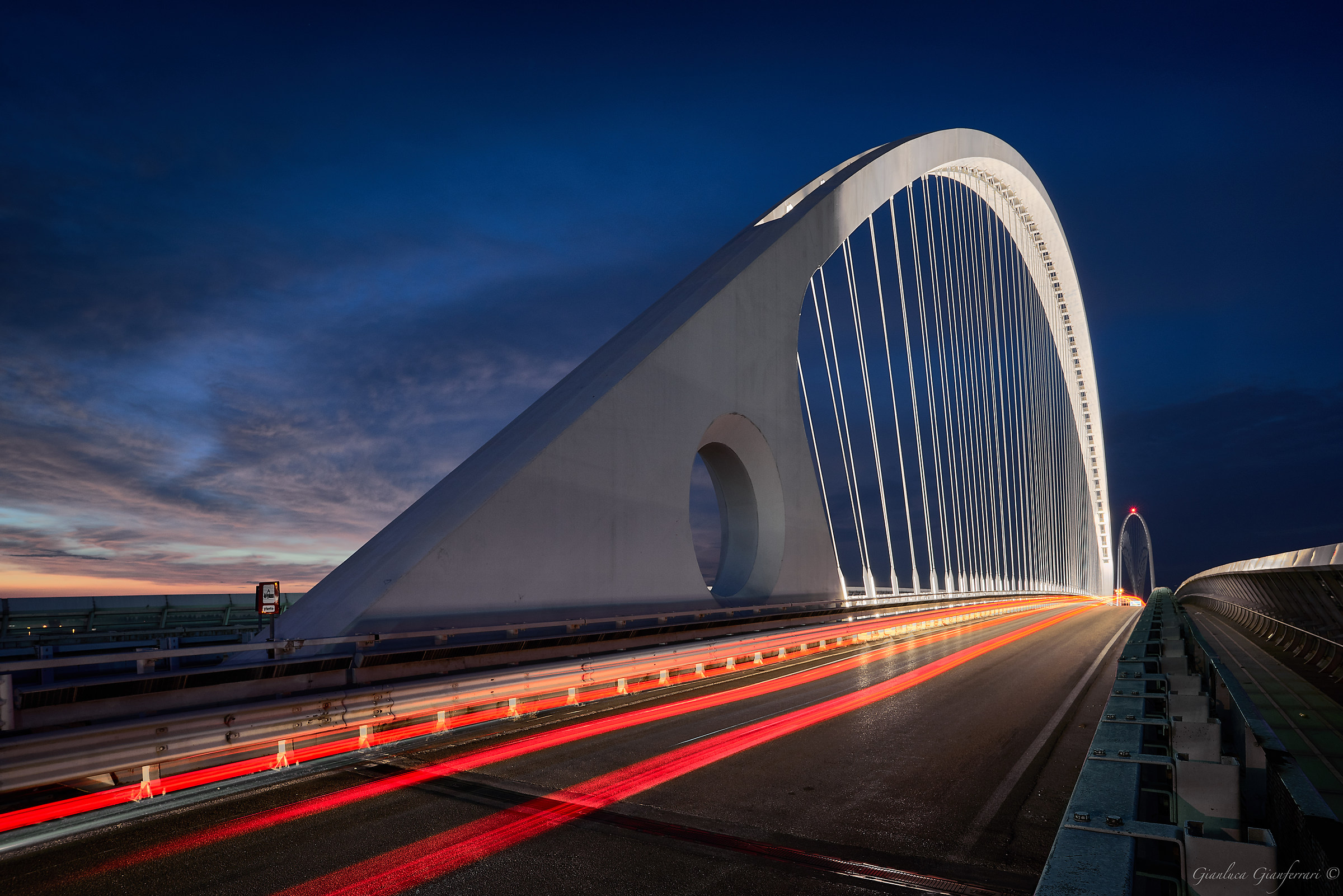 Vele di Calatrava al crepuscolo