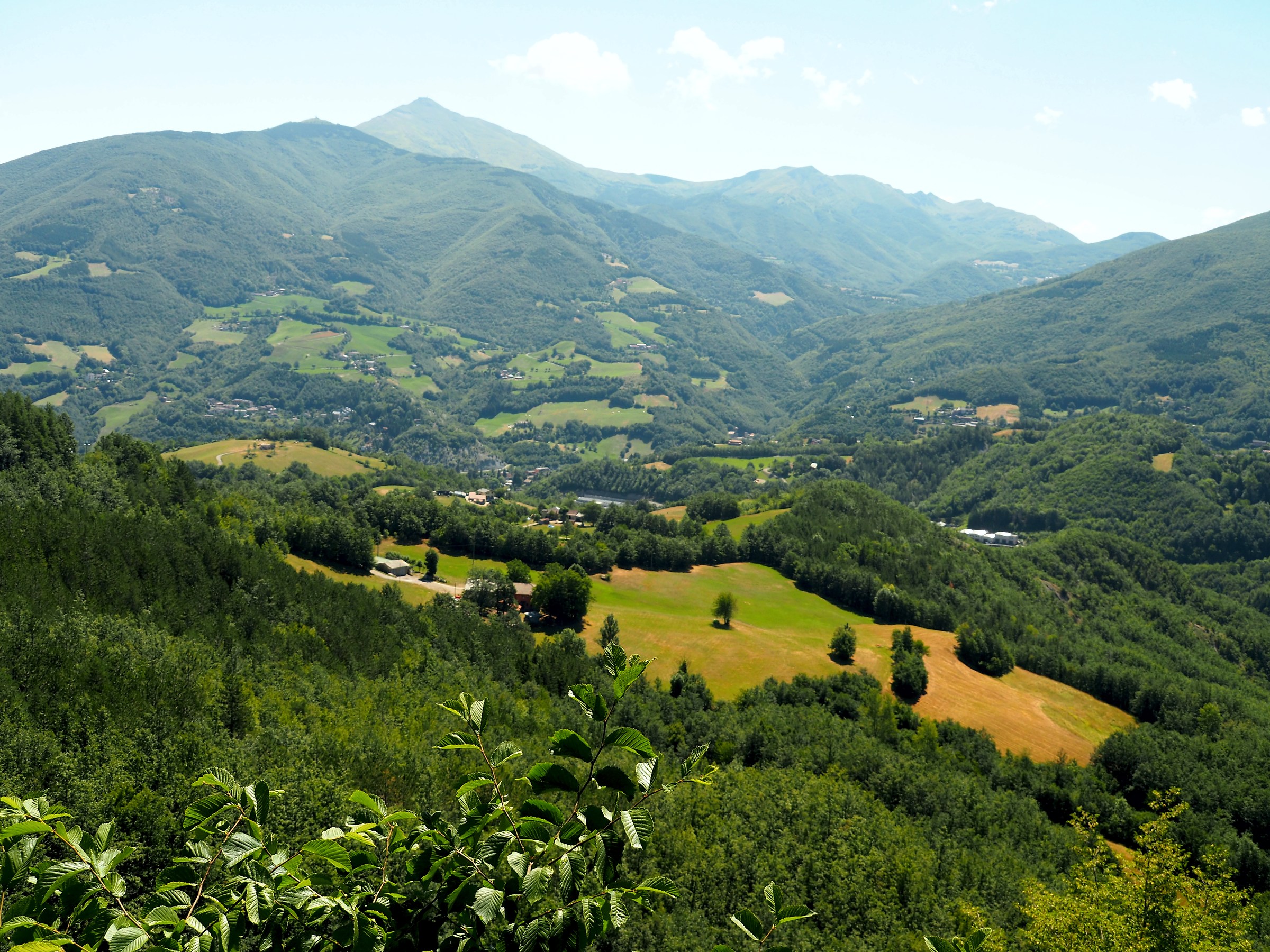 Roccapelago (mo) - veduta dell'Appennino e del Cimone