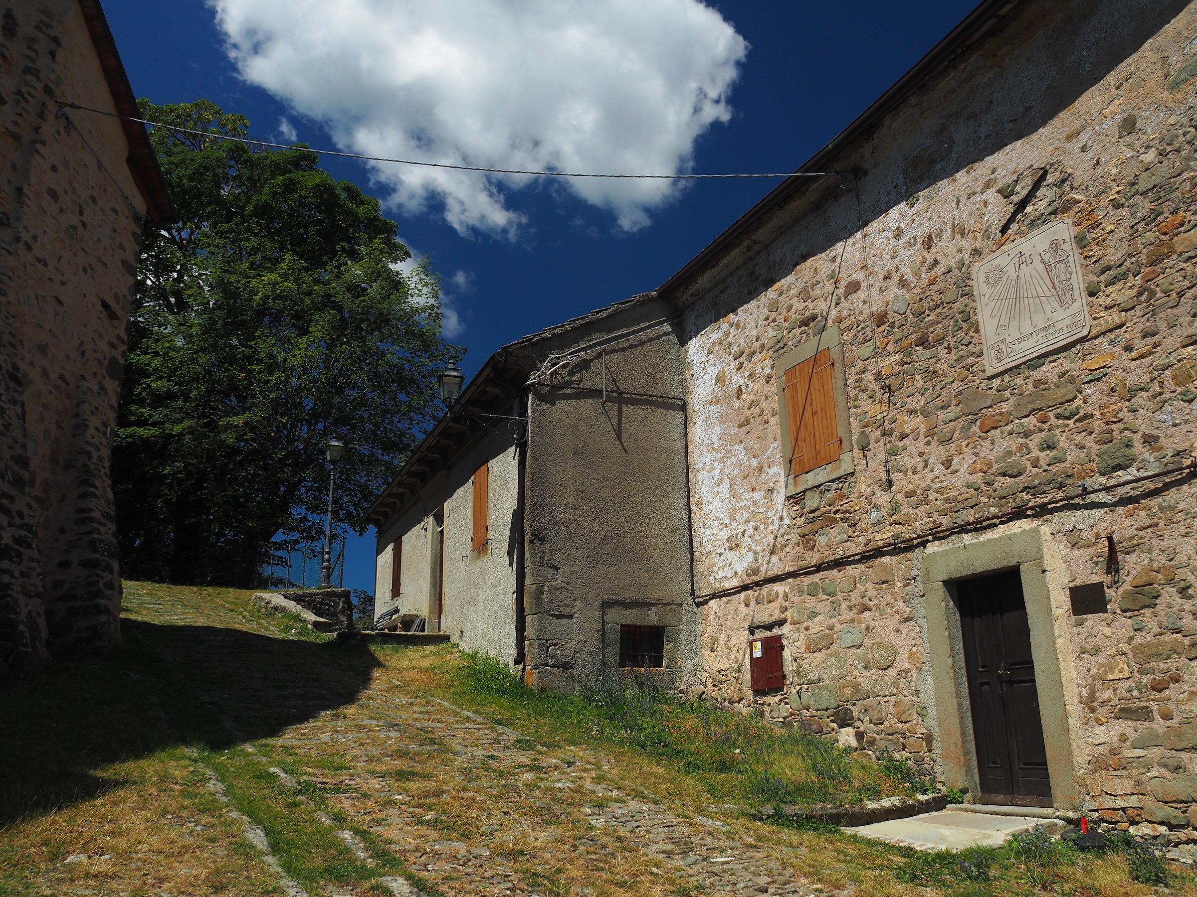 Roccapelago (mo) - La rocca e la pieve plebana 3
