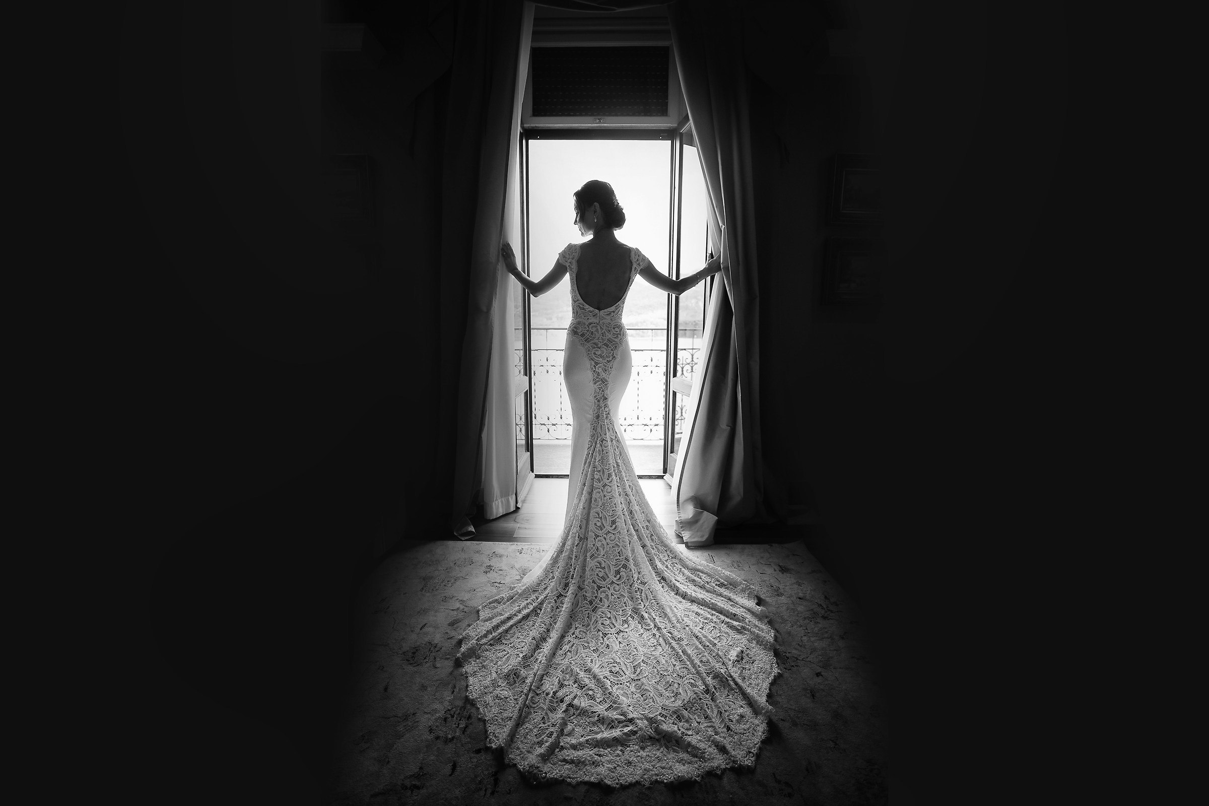 sposa alla finestra - lago di como