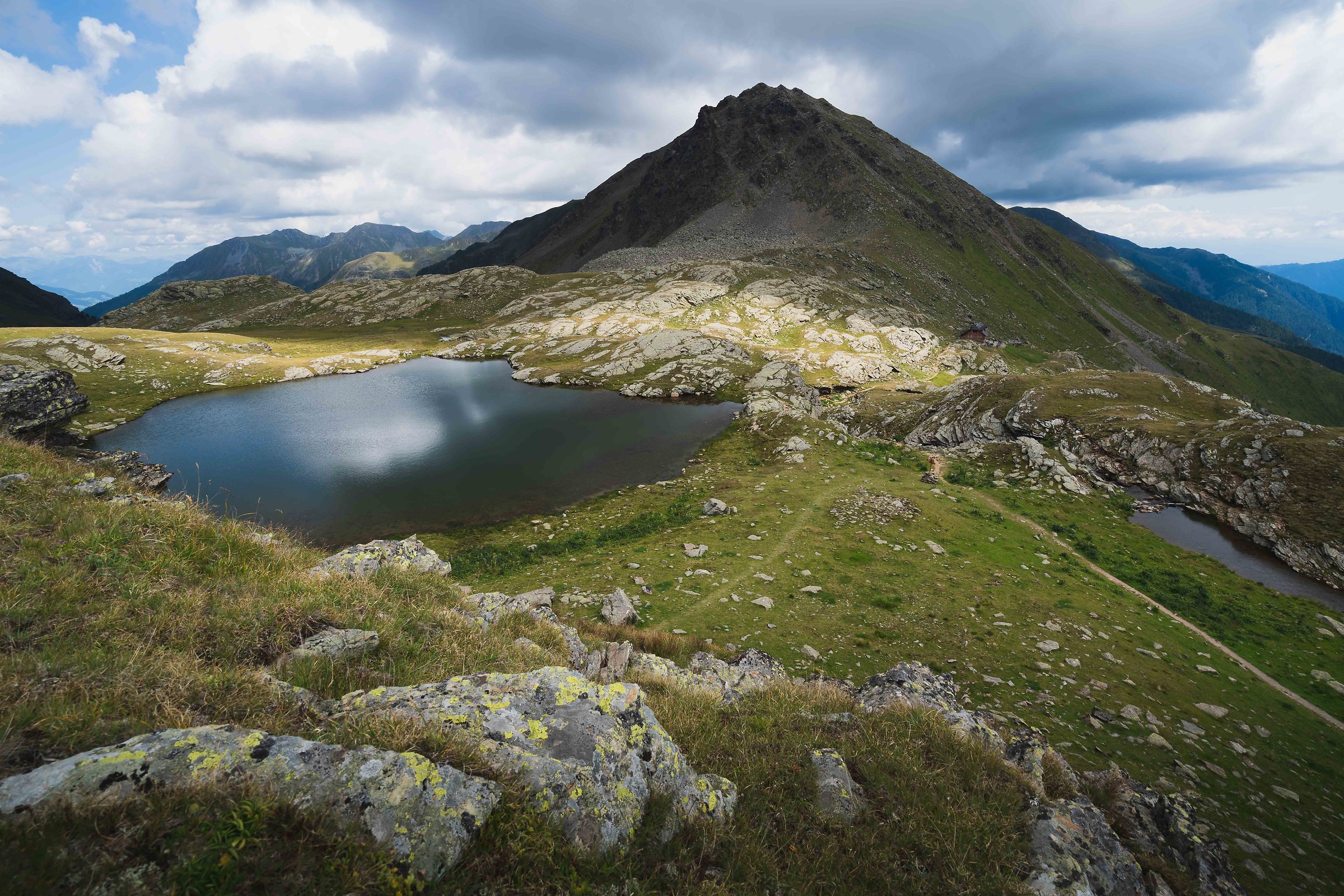 Luci e ombre ai Laghi Corvo