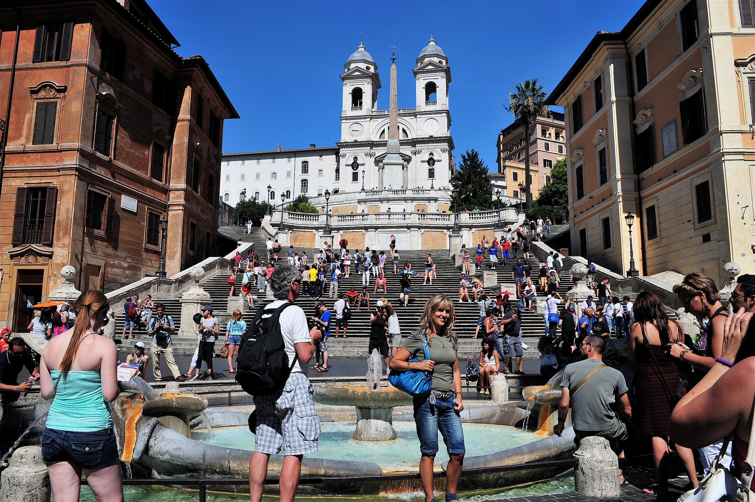 Roma-Piazza di Spagna...scalinata di Trinità dei Mont...