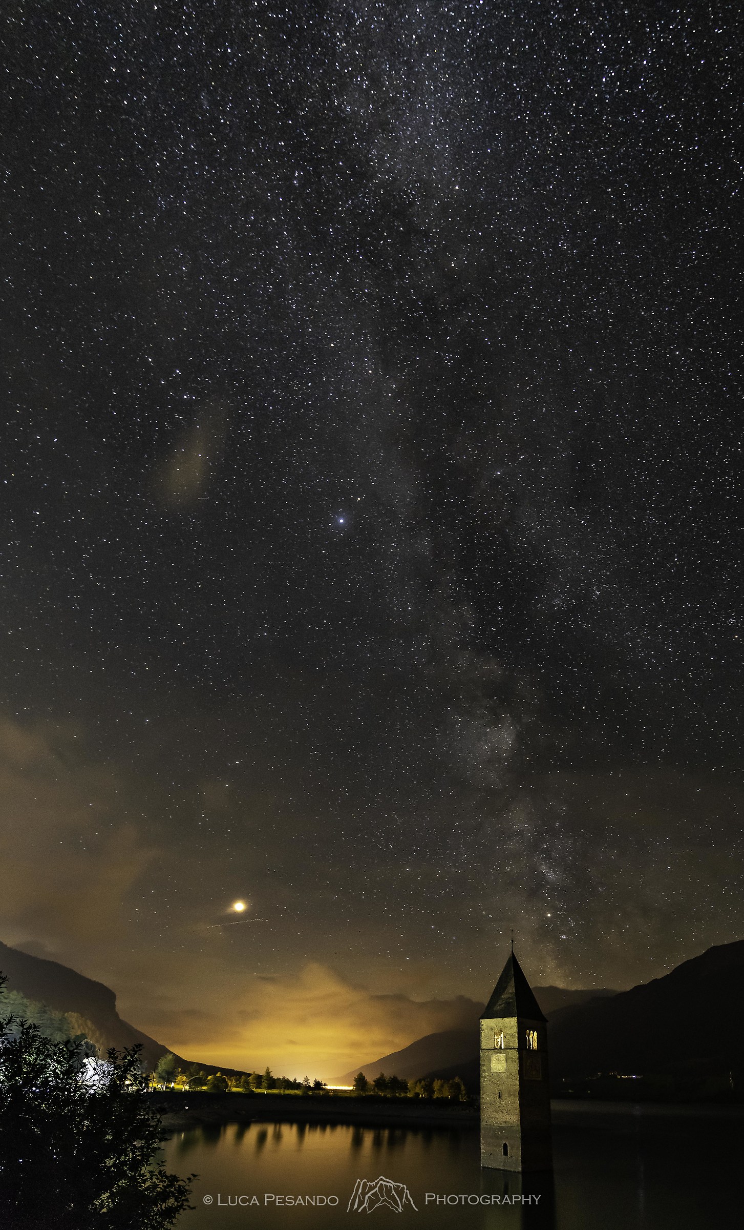 Via Lattea al campanile di Curon Vecchia