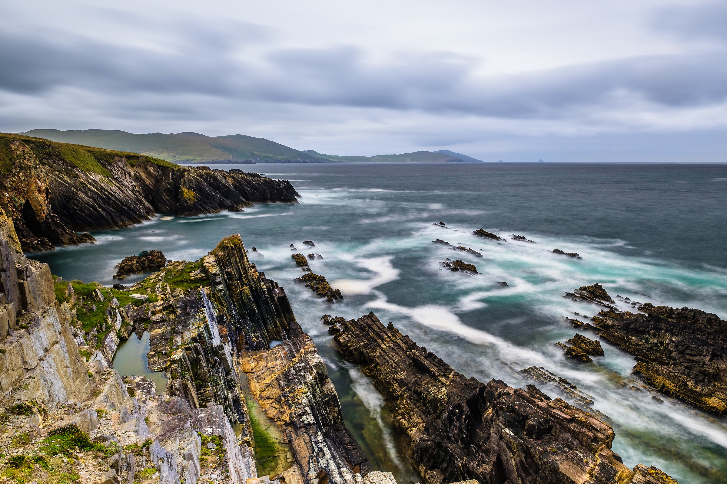 Cliffs along the Beara Ring