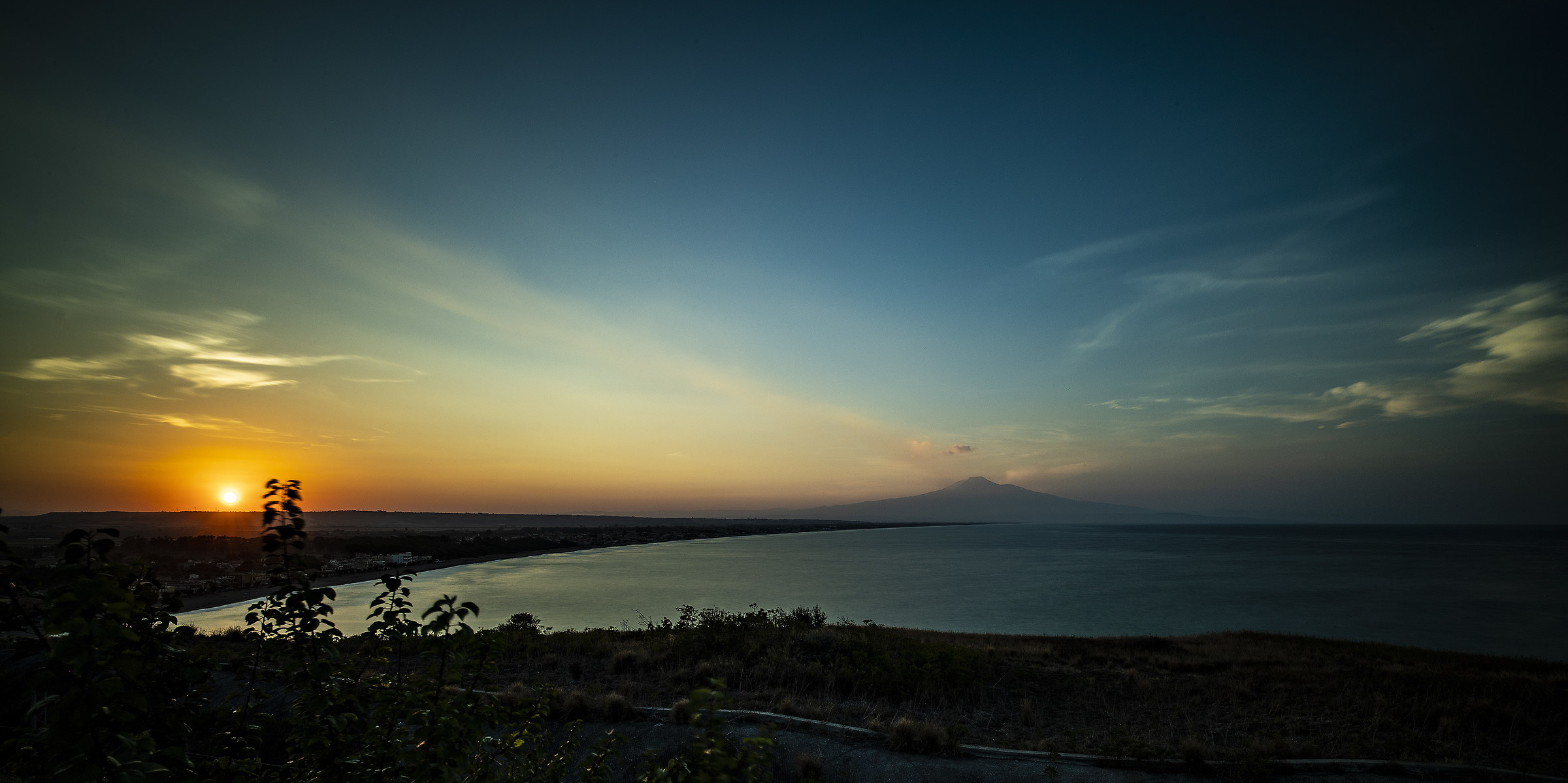 Tramonti siciliani... Etna vista da Costa Saracena