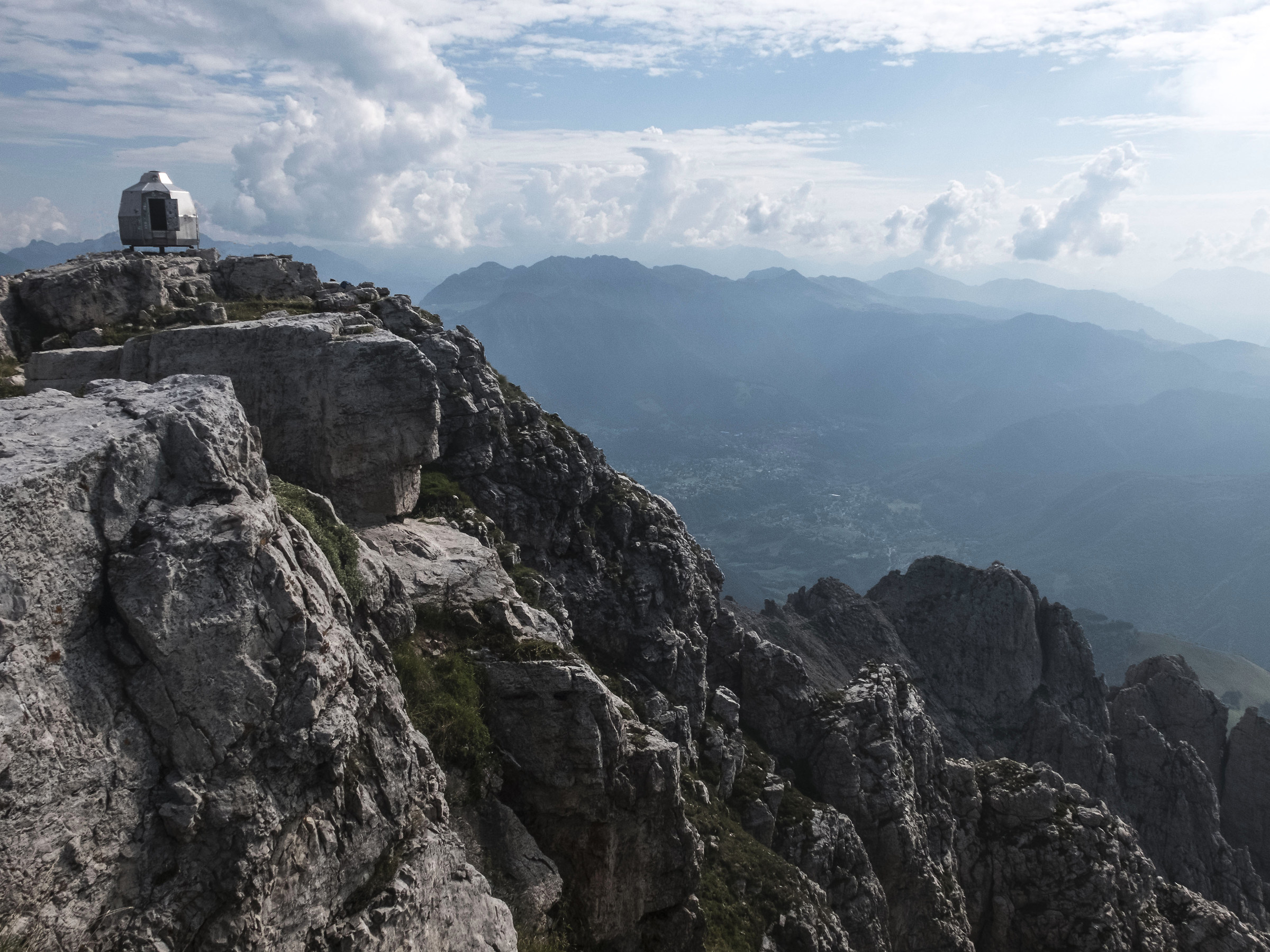 Atterraggio sul decimo pianeta
