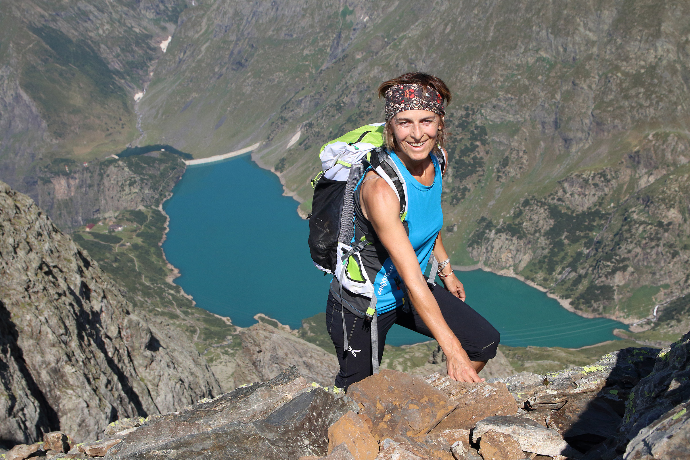 1,000 m from the lake