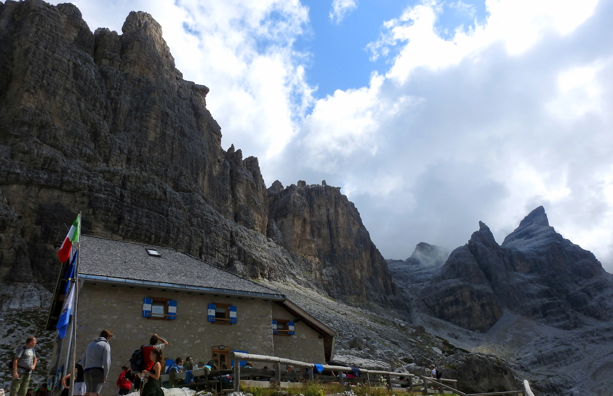 Rifugio Tuckett-Sella m.2268