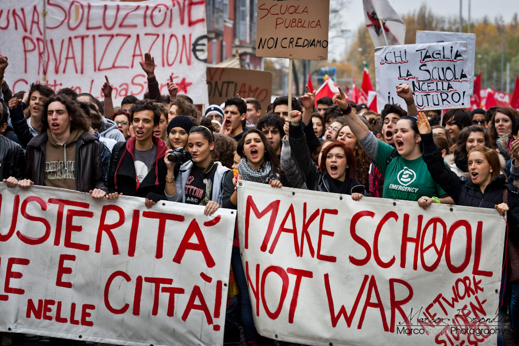 Manifestazione Studentesca a Mantova
