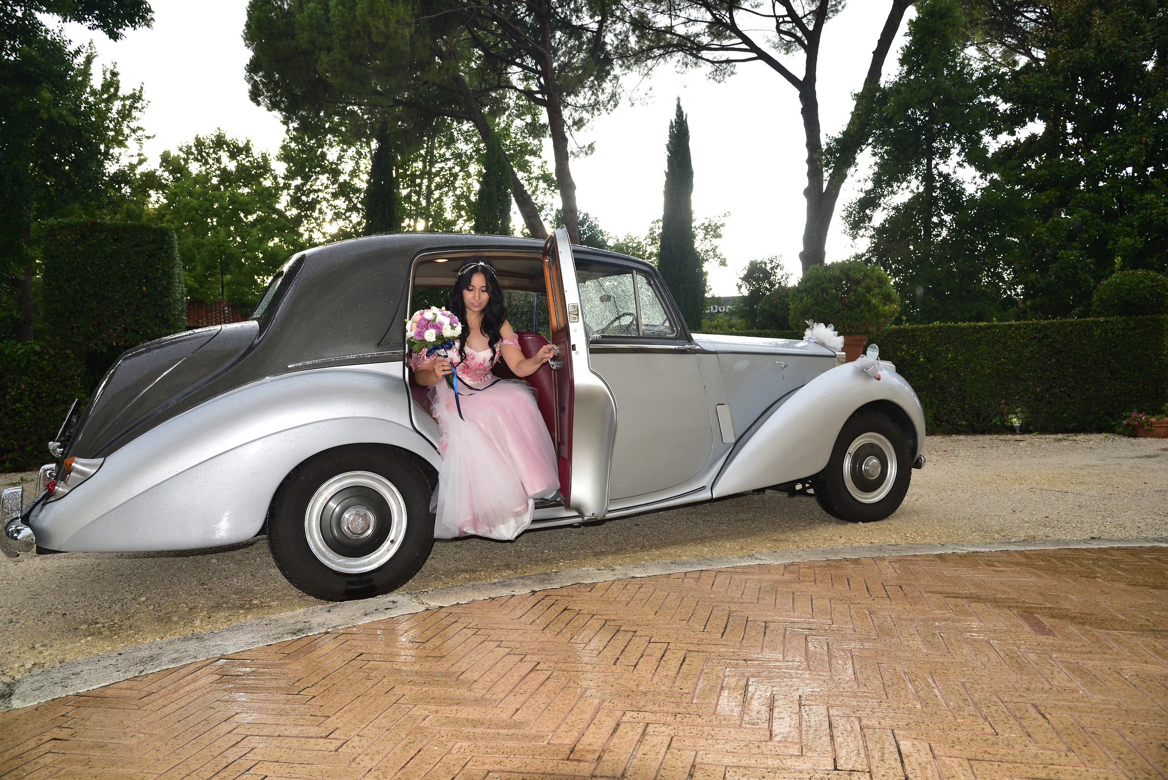 The bride and the Rolls