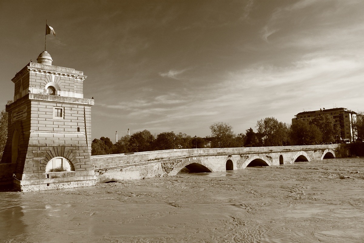 Ponte Milvio - Roma (2)