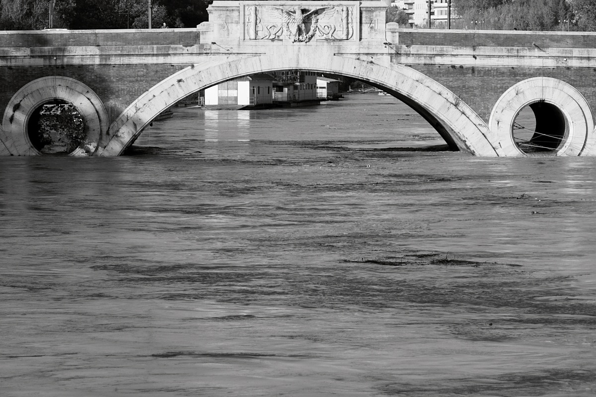 Ponte Giacomo Matteotti - Roma