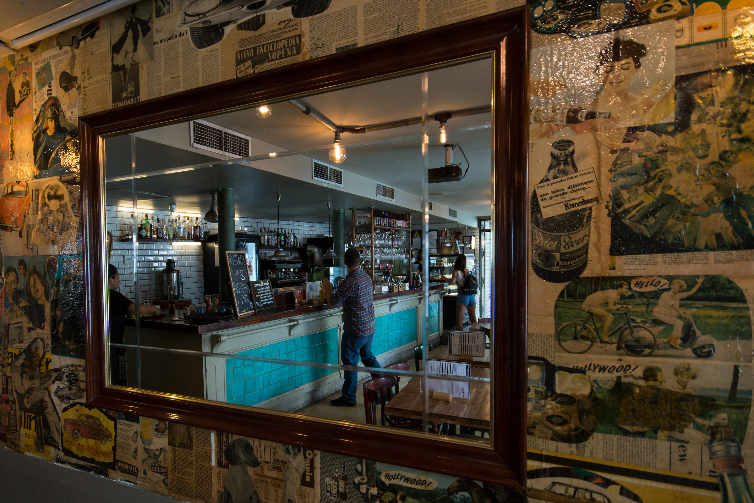 The Mirror looks who looks