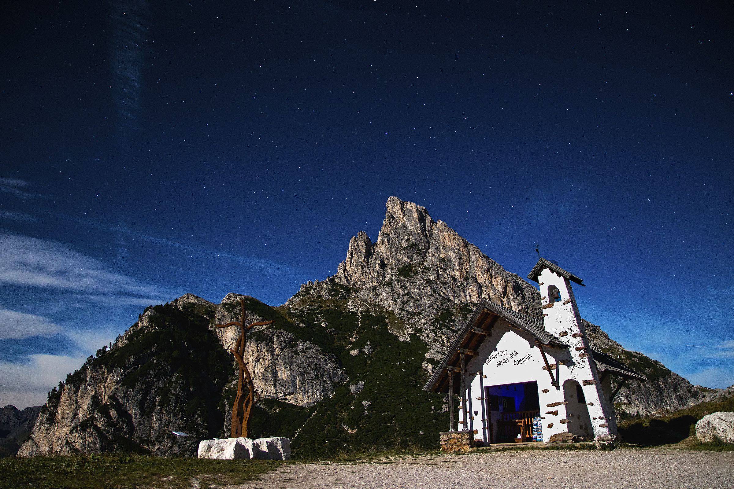 Cappelletta and Sass de Stria at night