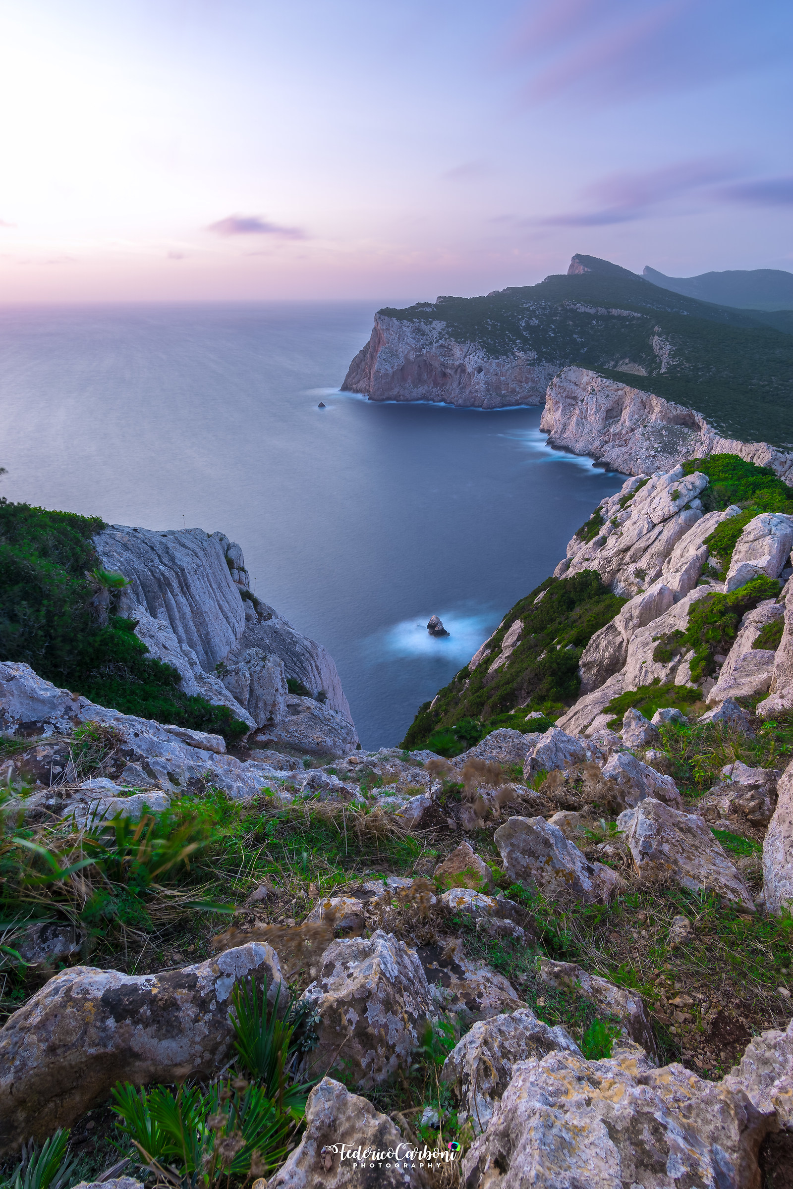 Head hunting like the Scottish cliffs!