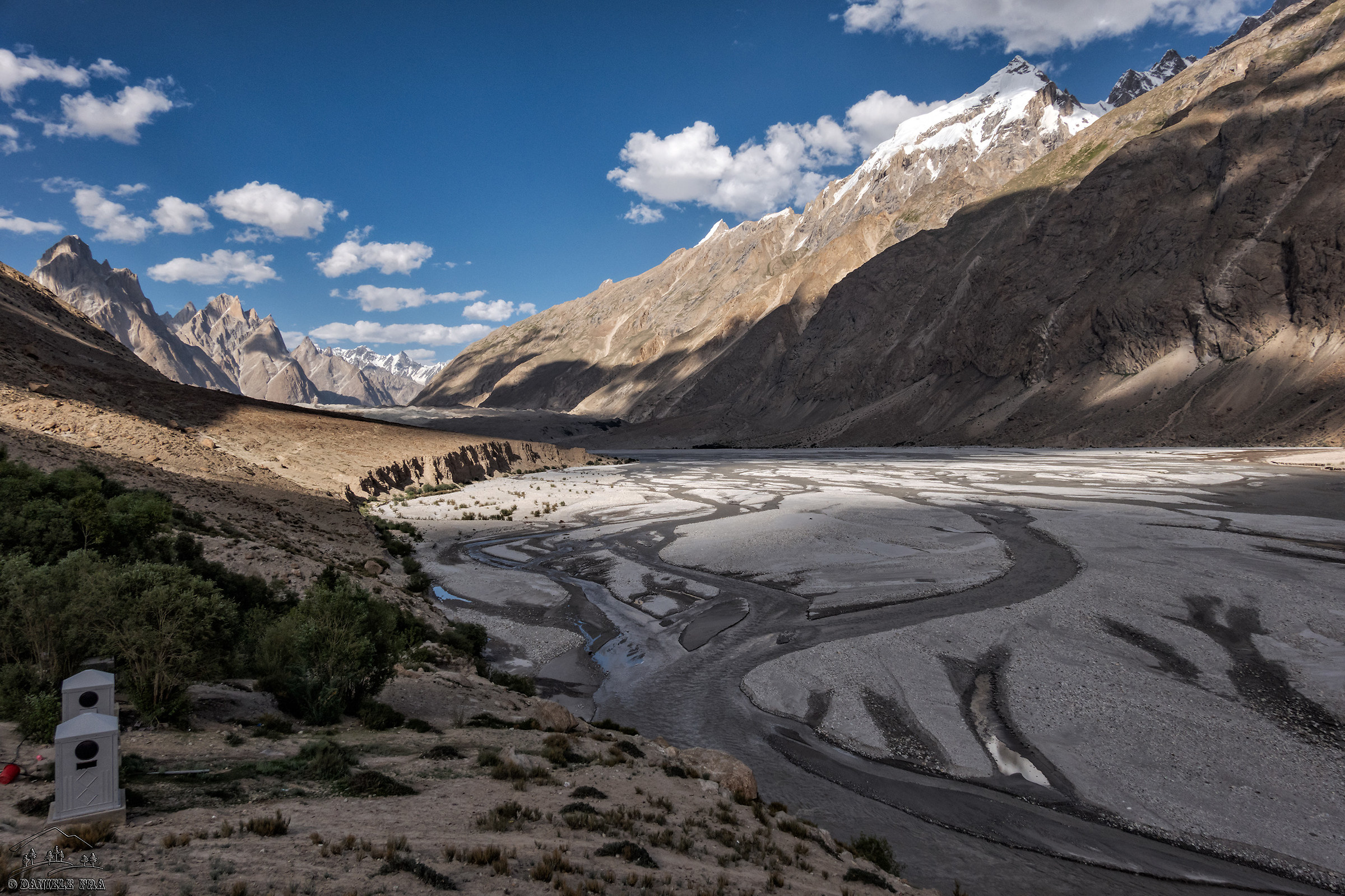 The field of Paju and the cathedrals of the Baltoro