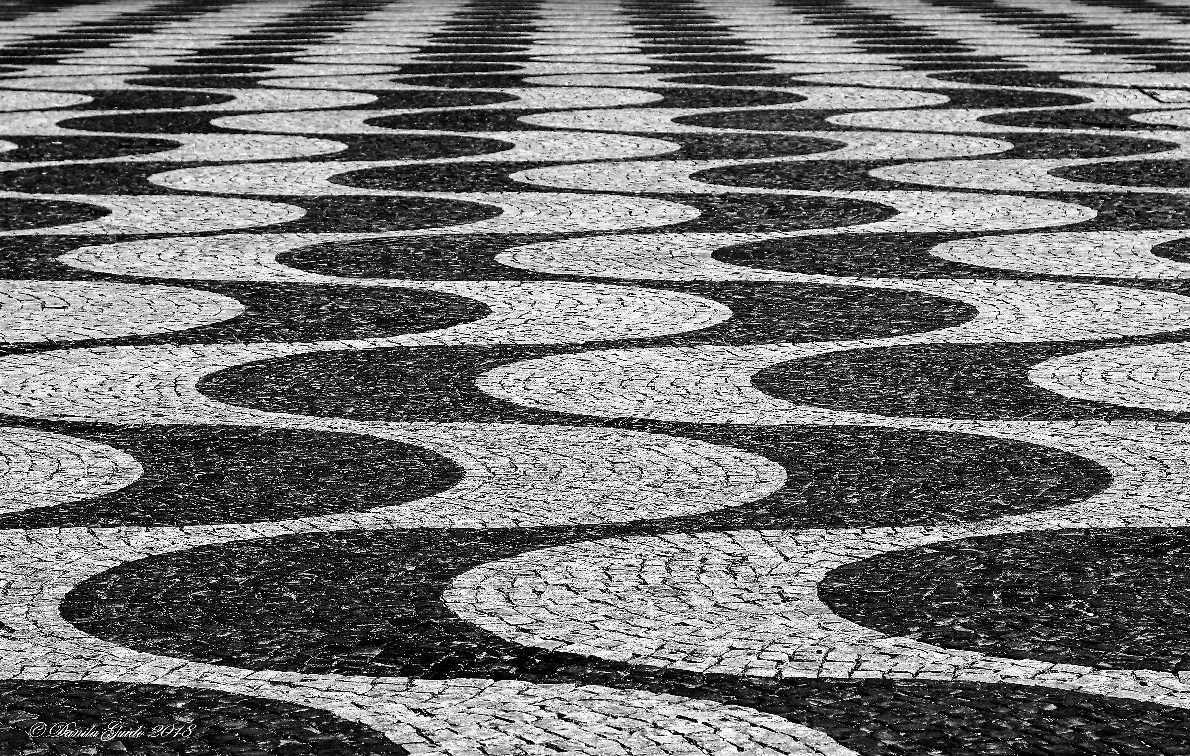 tipica pavimentazione urbana di Lisbona