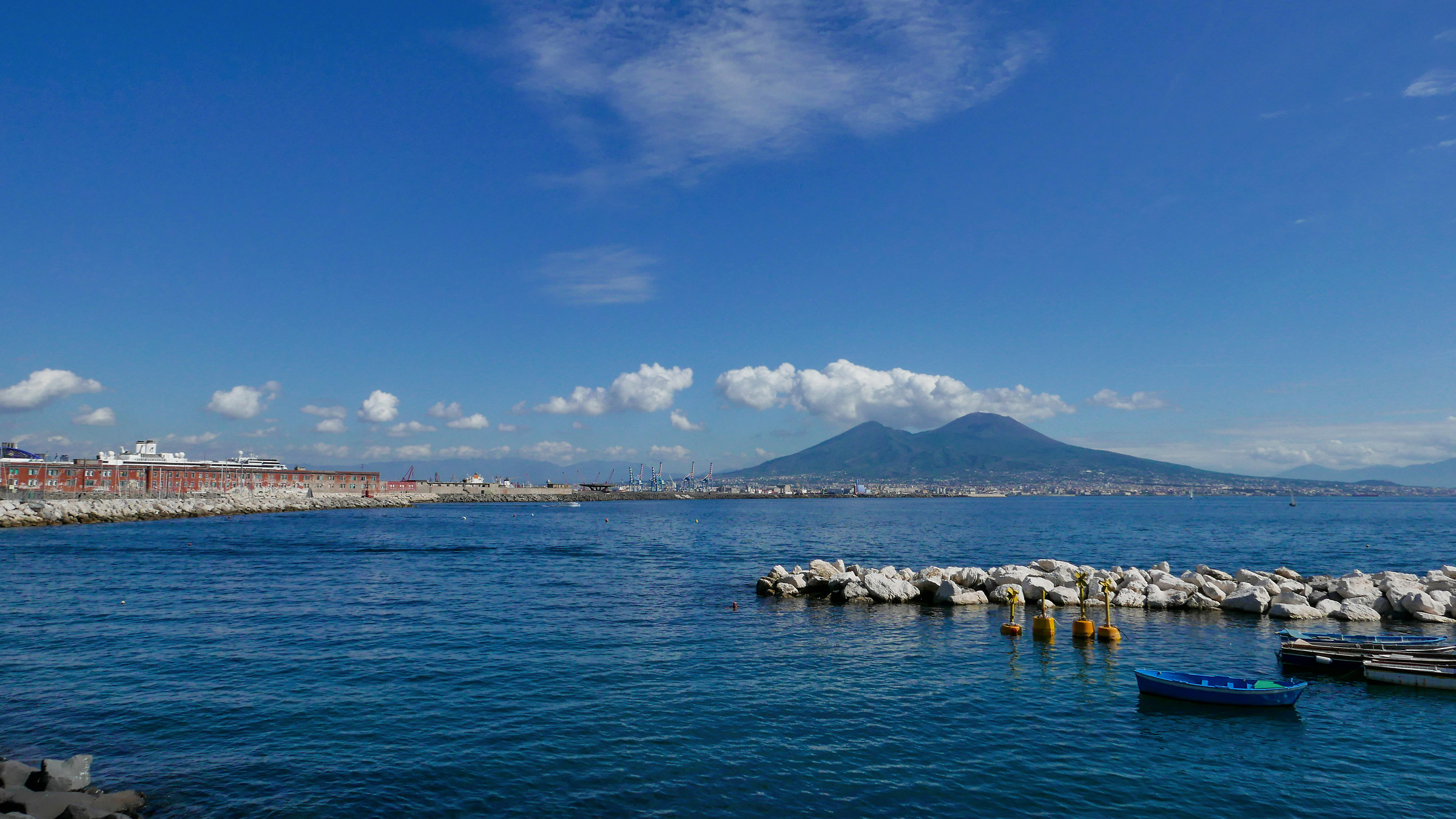 Vesuvio, visto dal mare