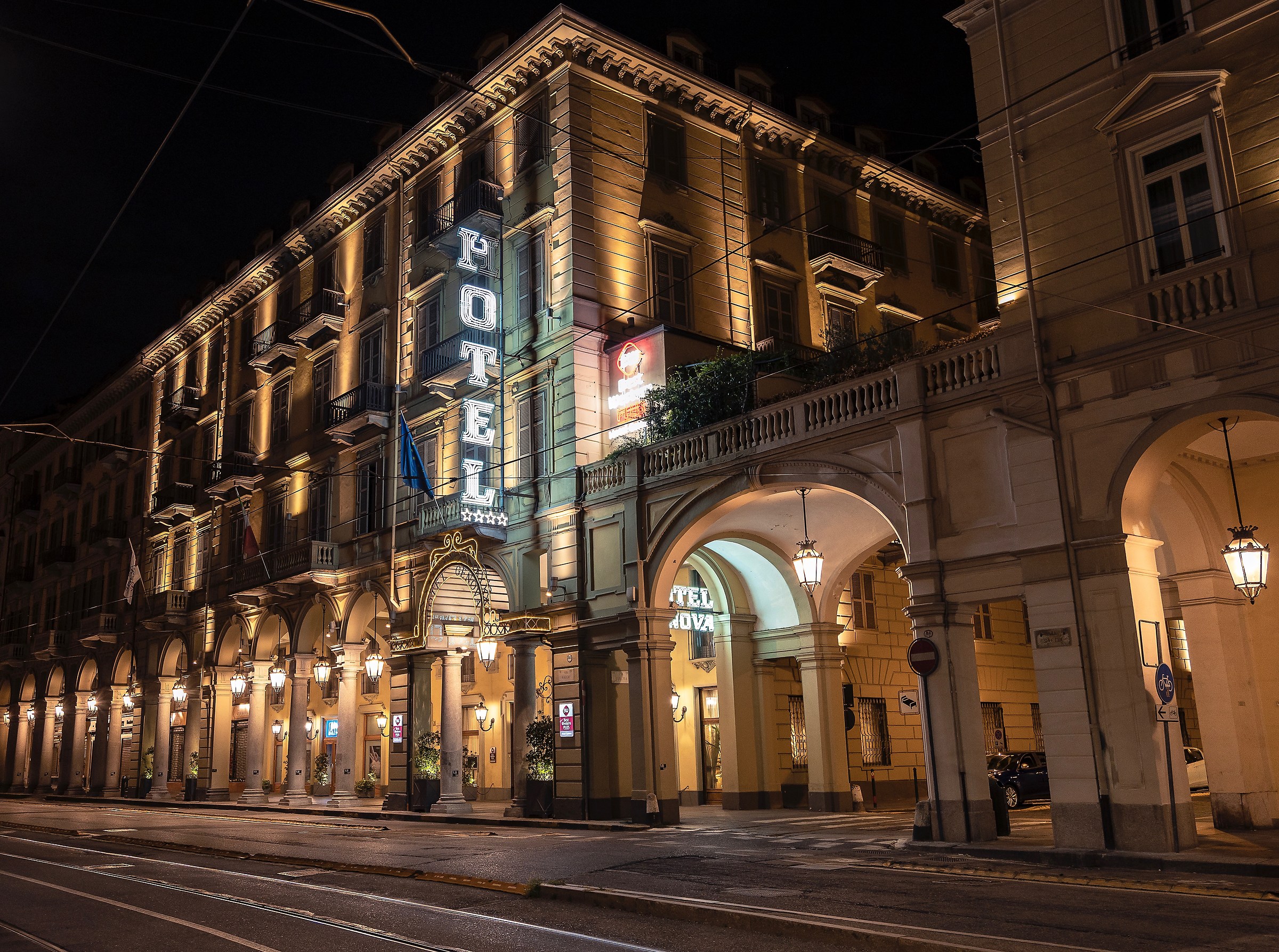 Hotel Genova, Turin.