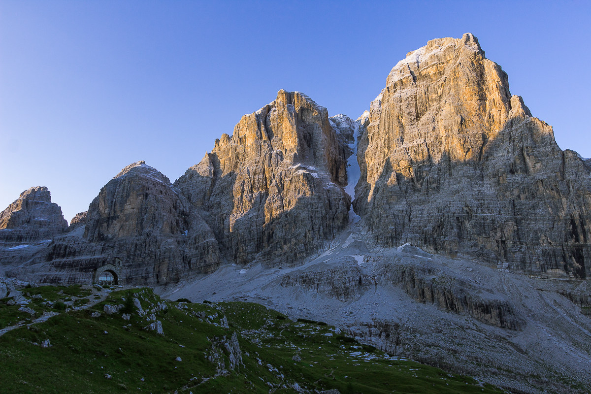 Sunrise from Brentei Refuge