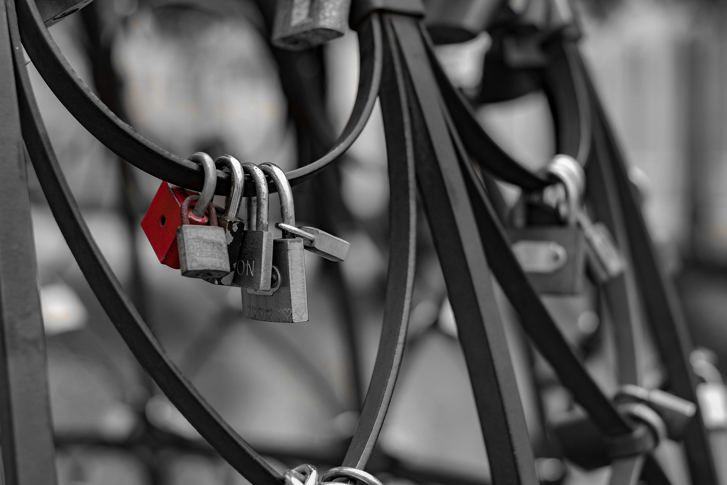 Amore bloccato su un pozzo