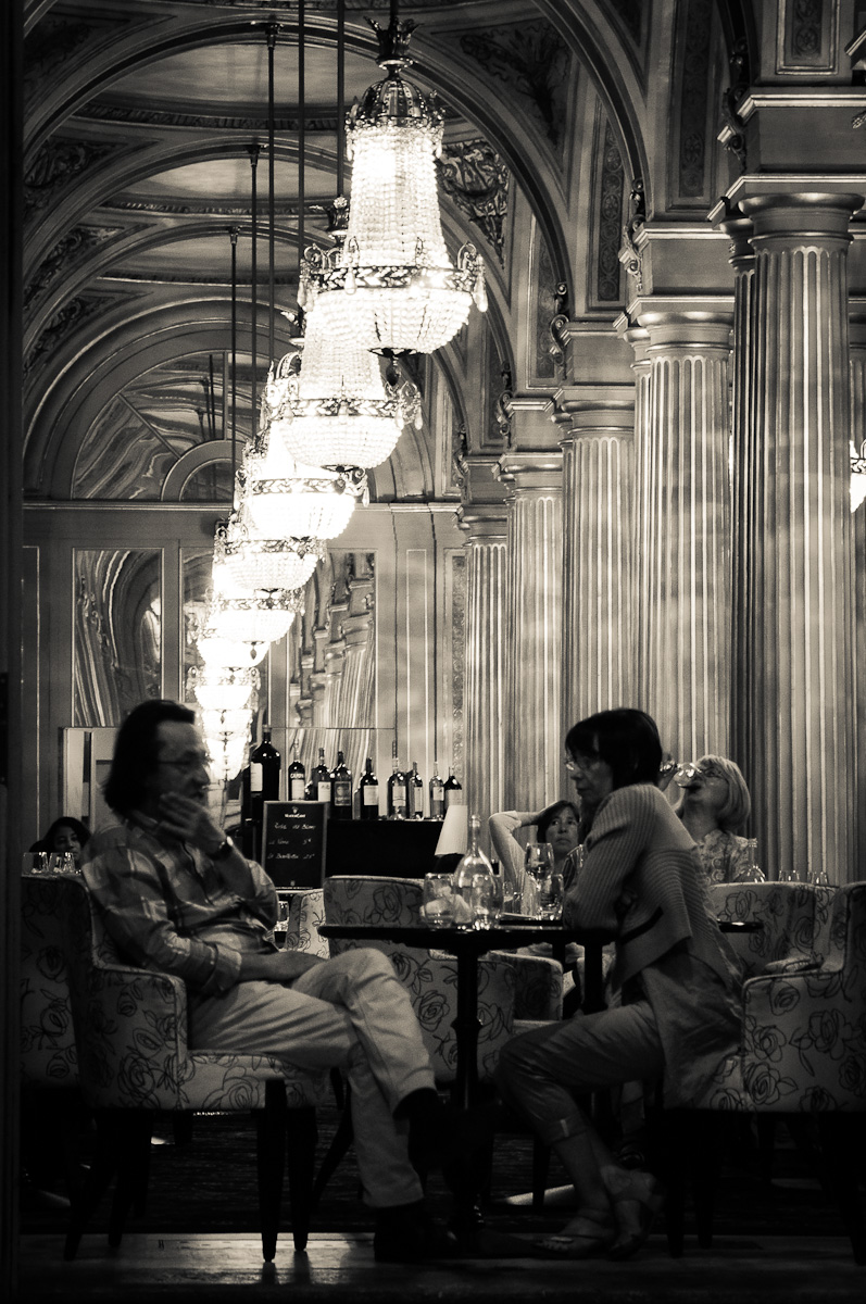 vino al Grand Theatre