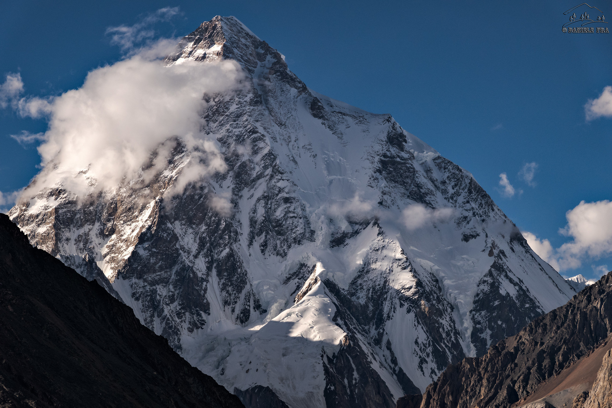 K2 or Chogori 8611m in Baltì language