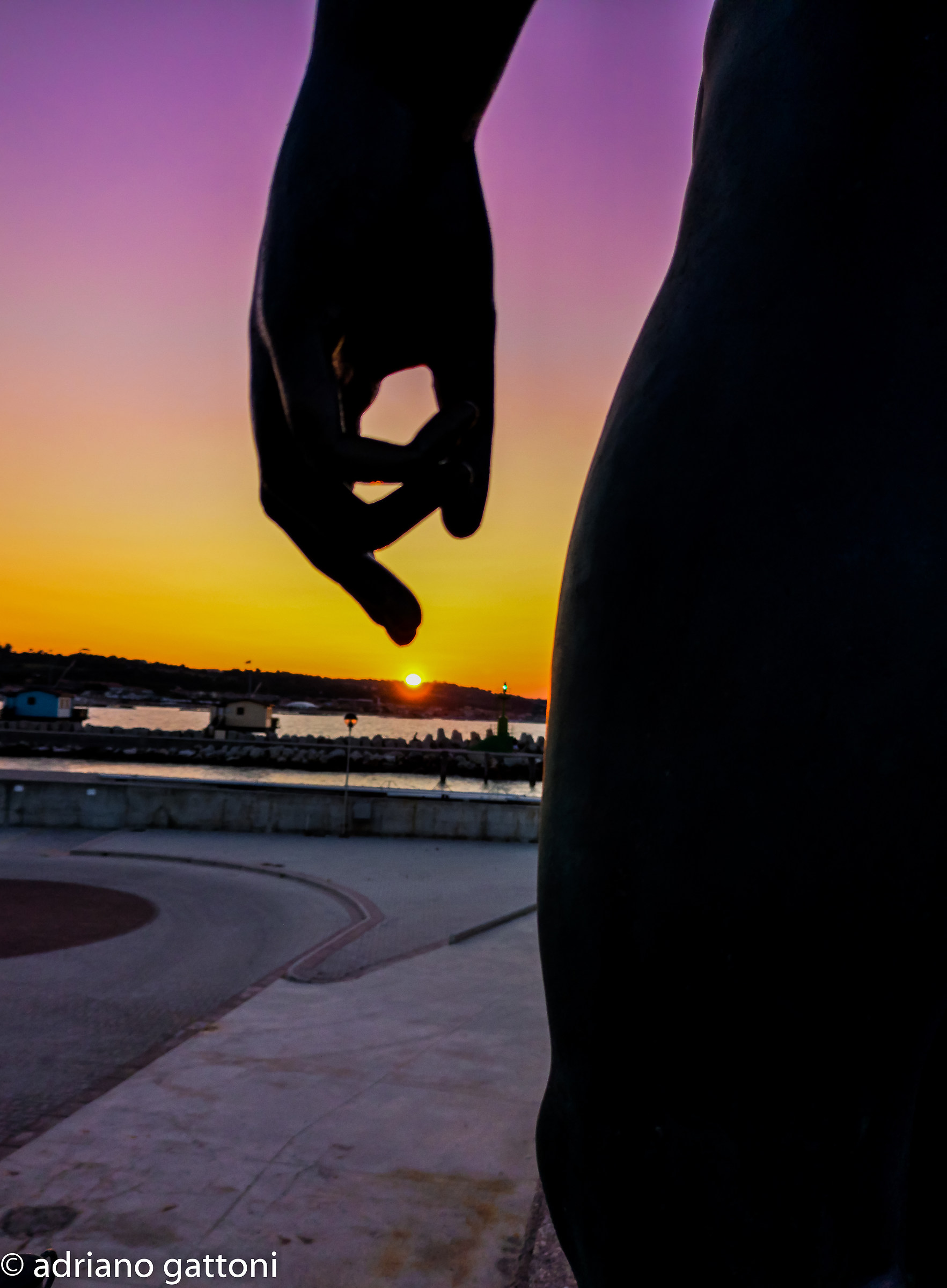 Fano, il Lisippo e il tramonto