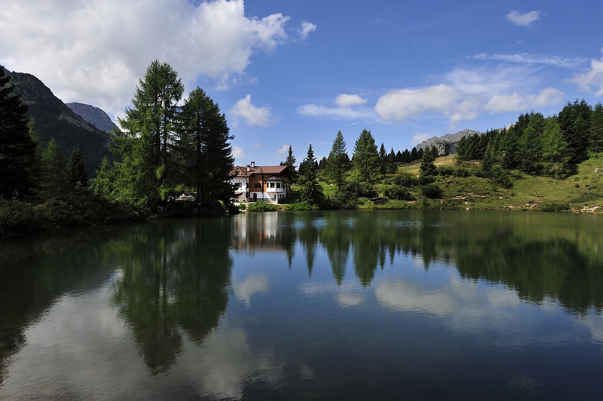 Laghetto a Passo San Pellegrino