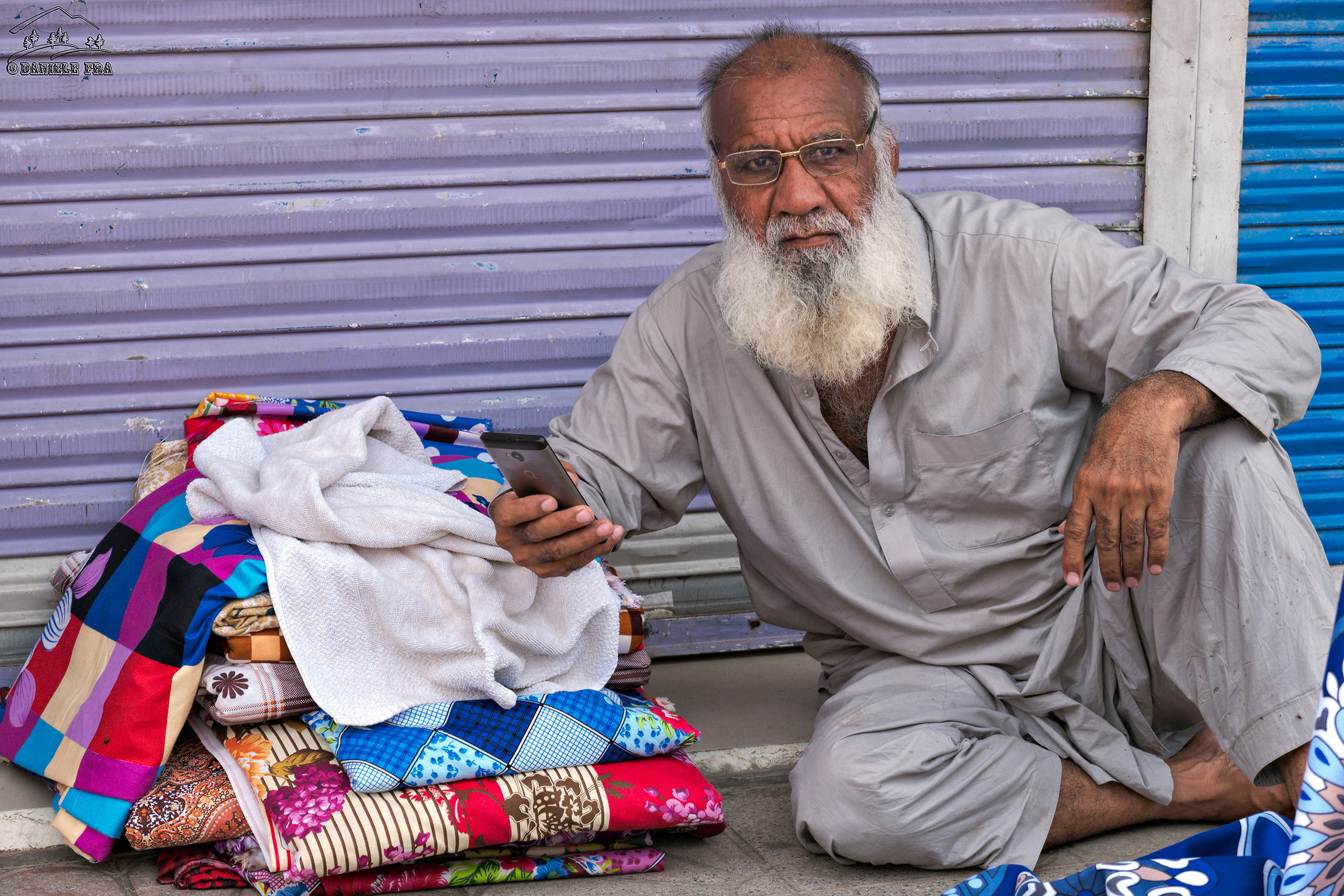 Seller of cloths of Rawalpindi