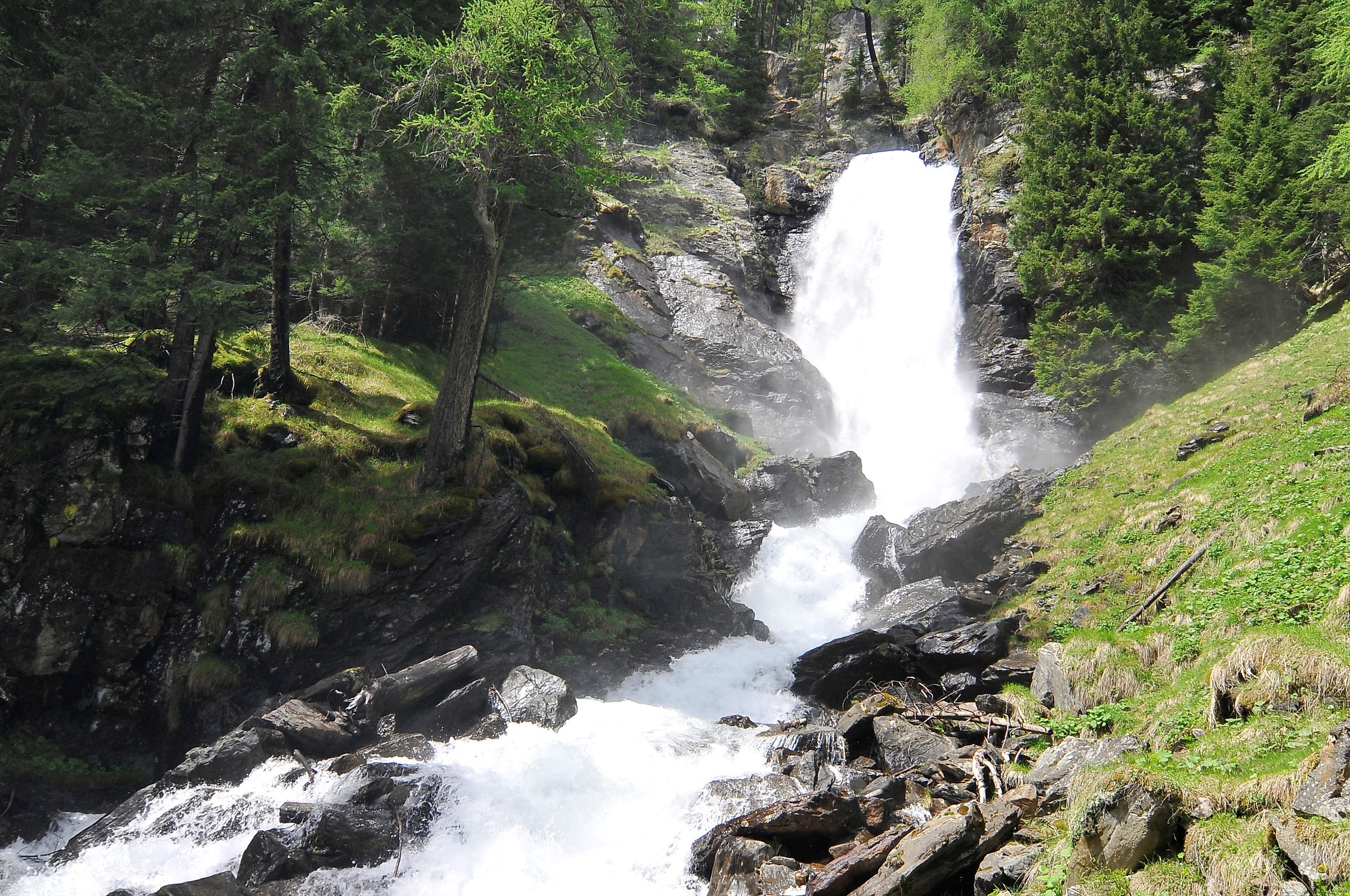 Waterfall of the Saent-Val di Pejo-TN