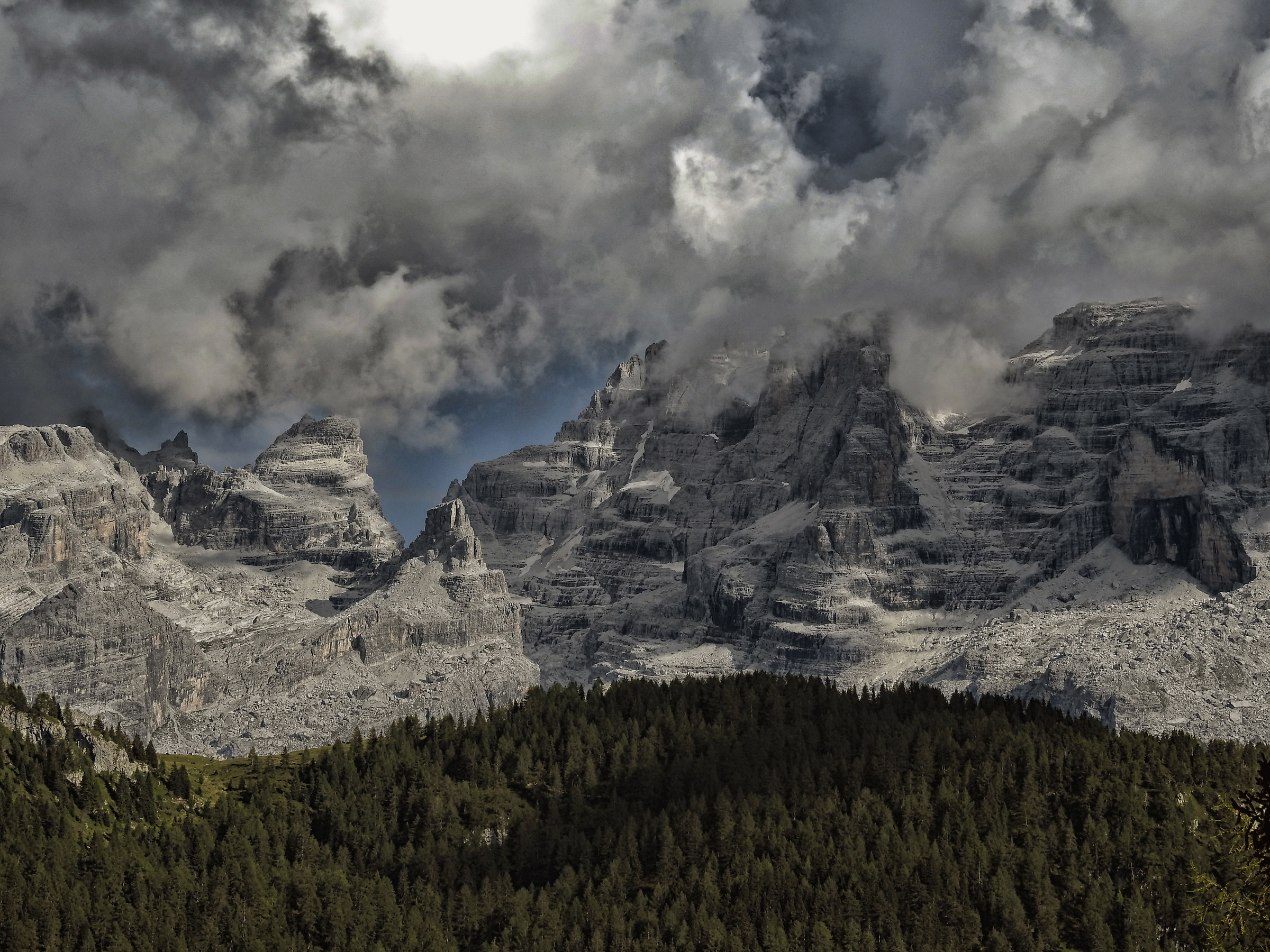 Brenta Dolomites: Storm coming....