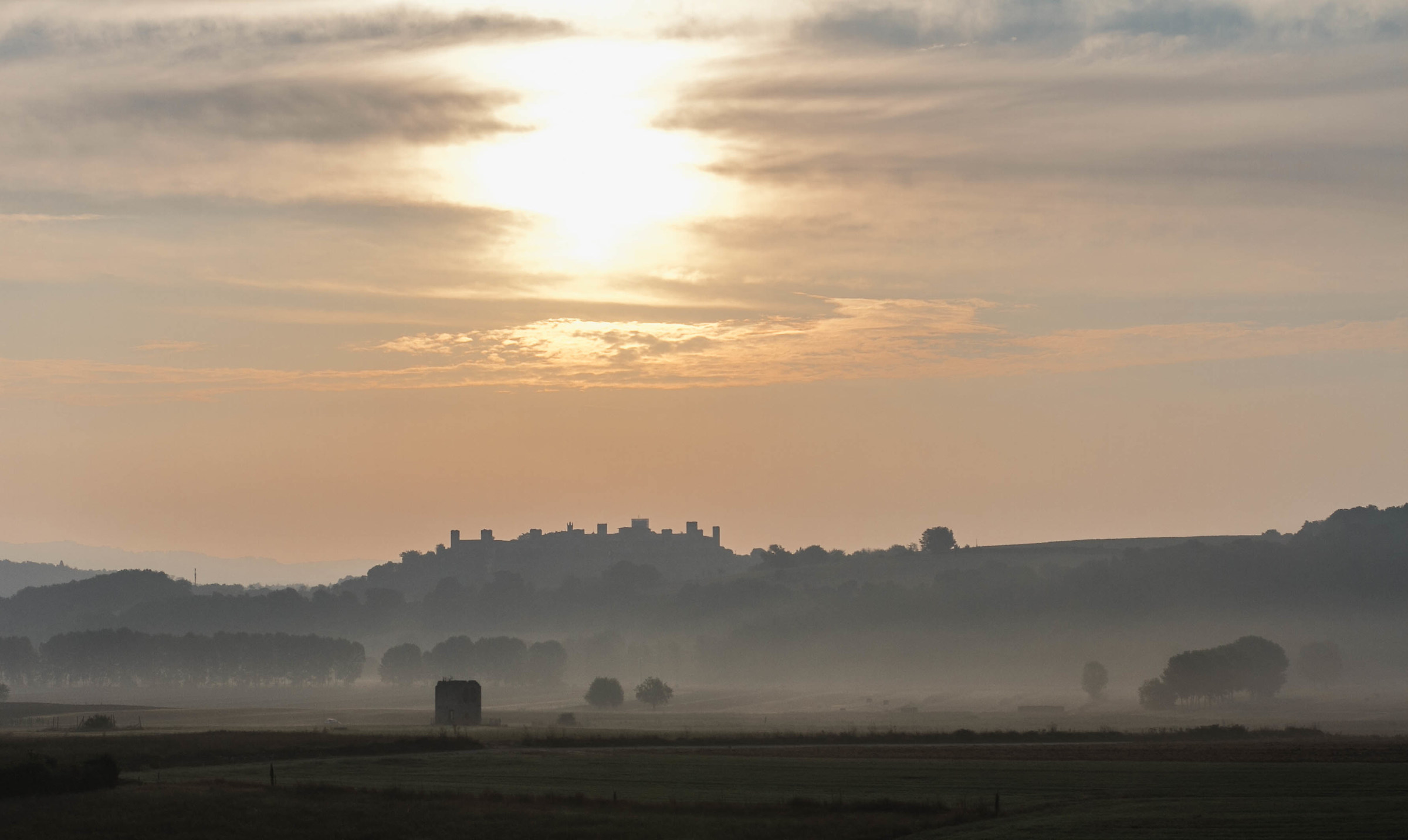 L'alba in Monteriggioni