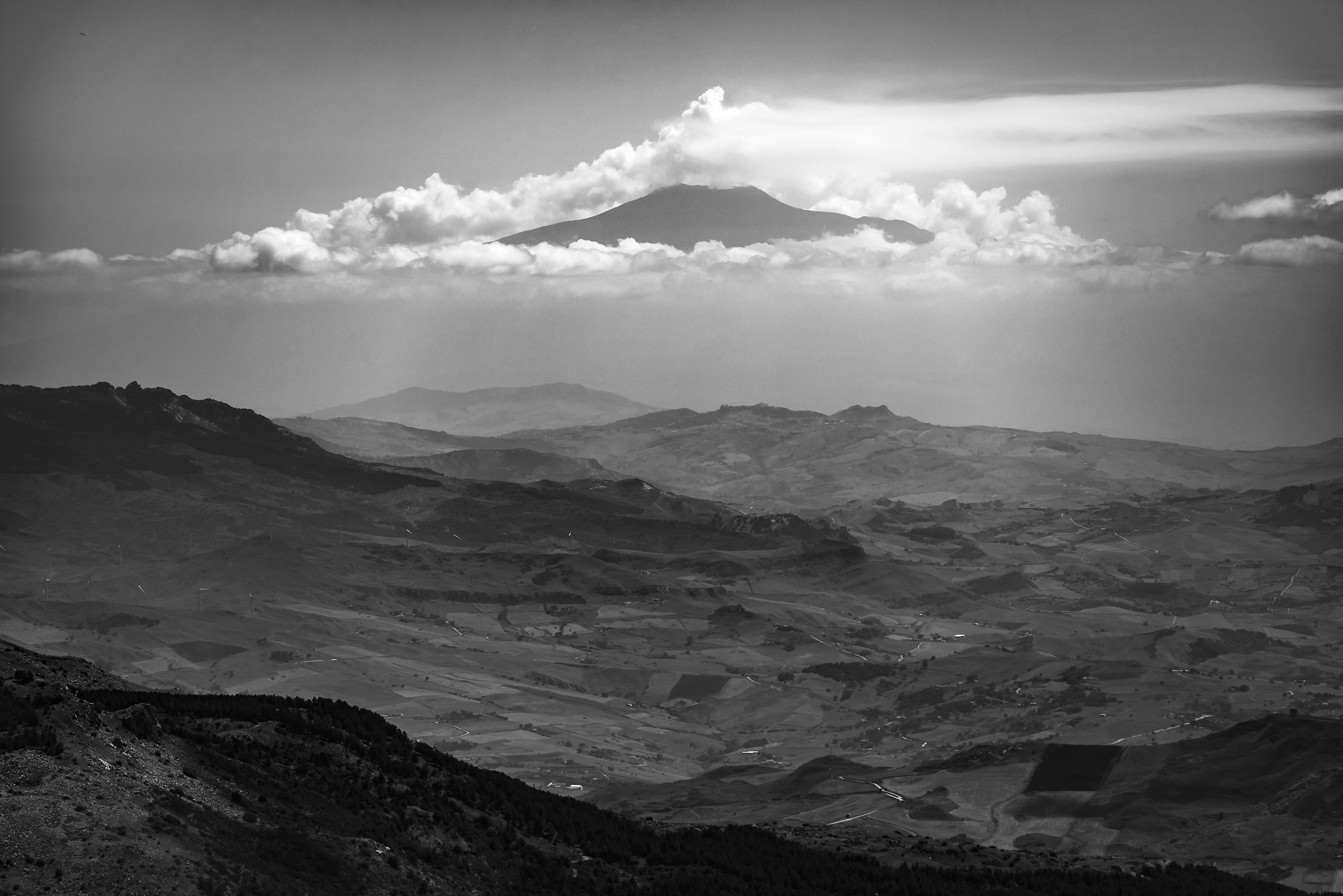 Etna suspended in the air