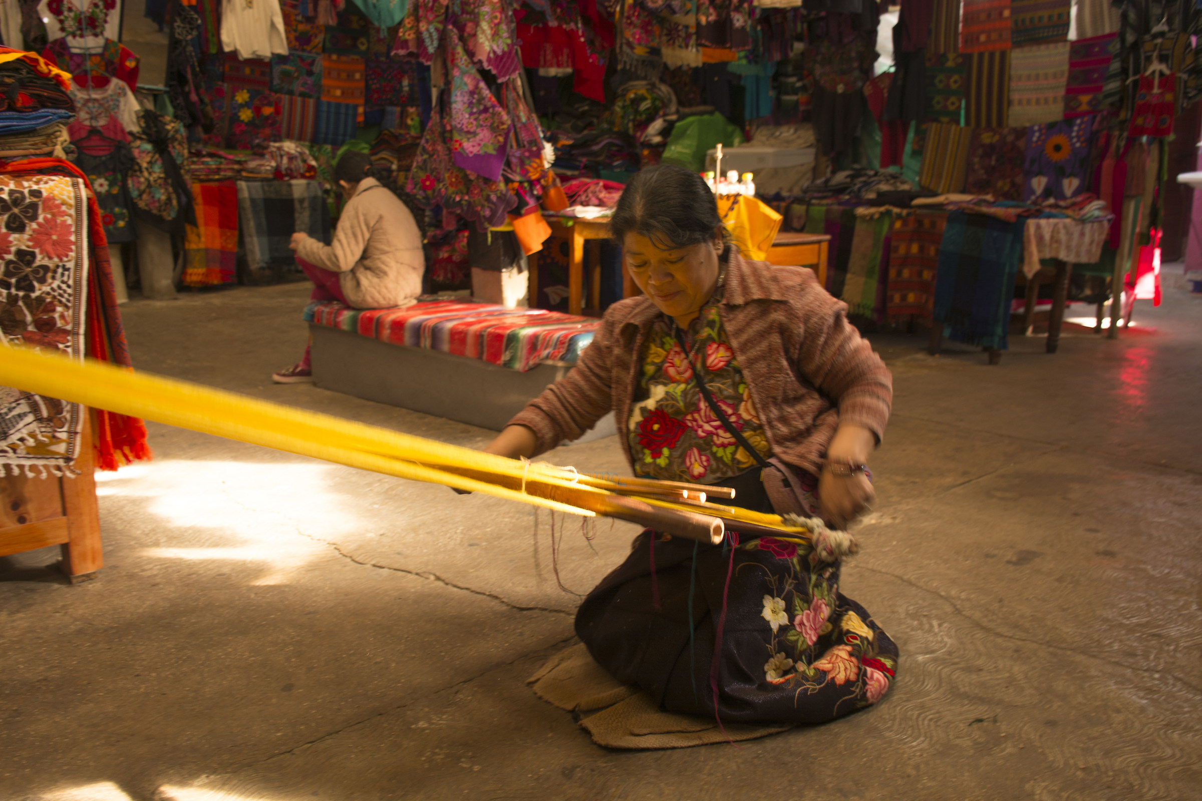 Lavorazione tessile artigianale. Zinacantan