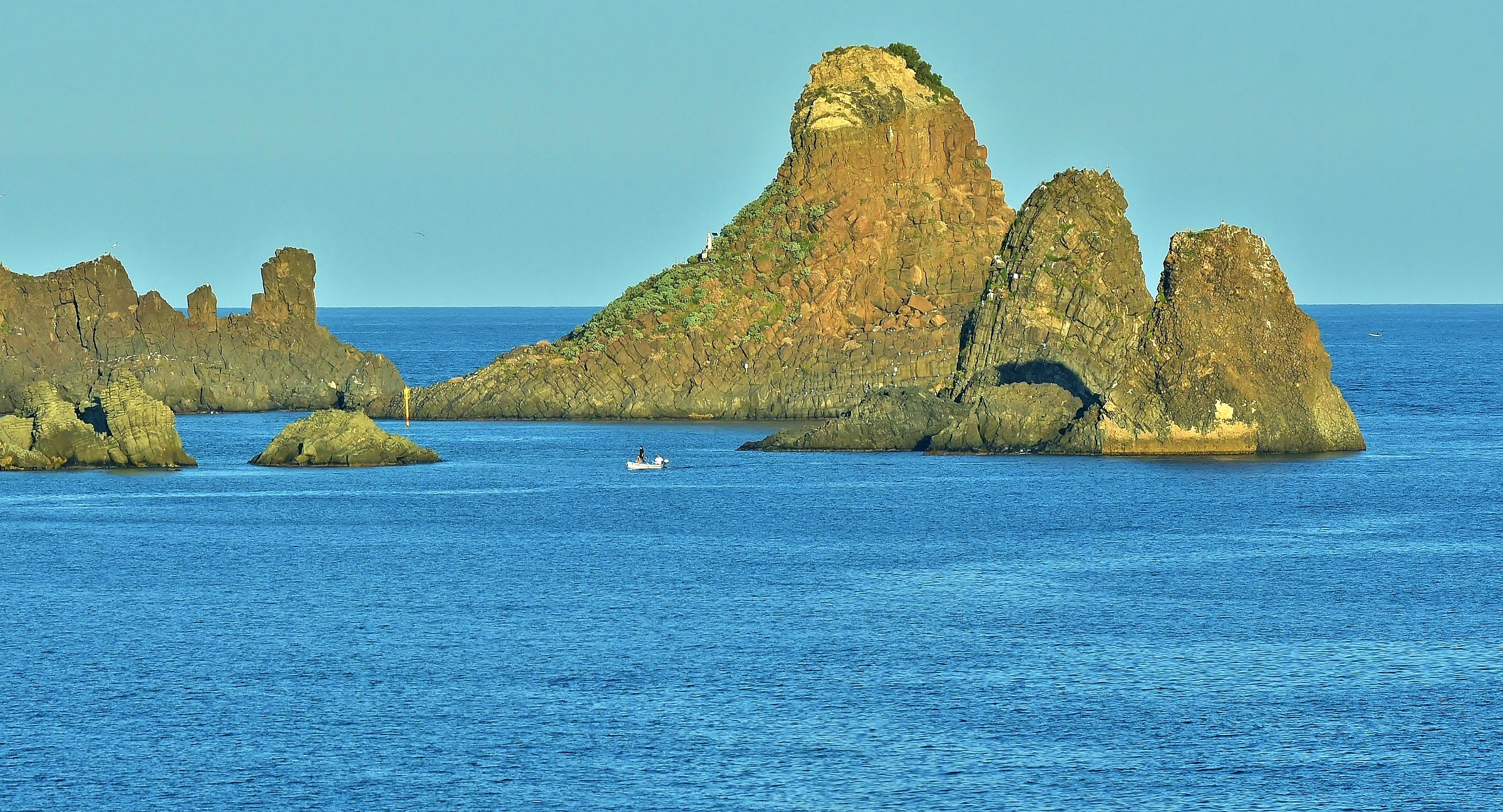 Isola dei Ciclopi - Aci Trezza