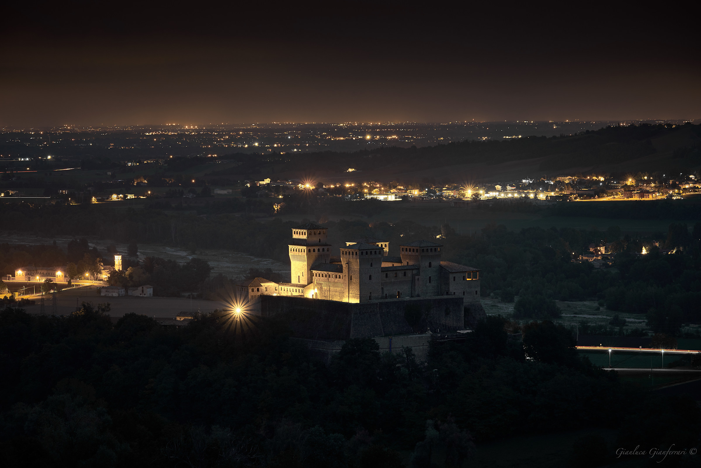 Torrechiara by night