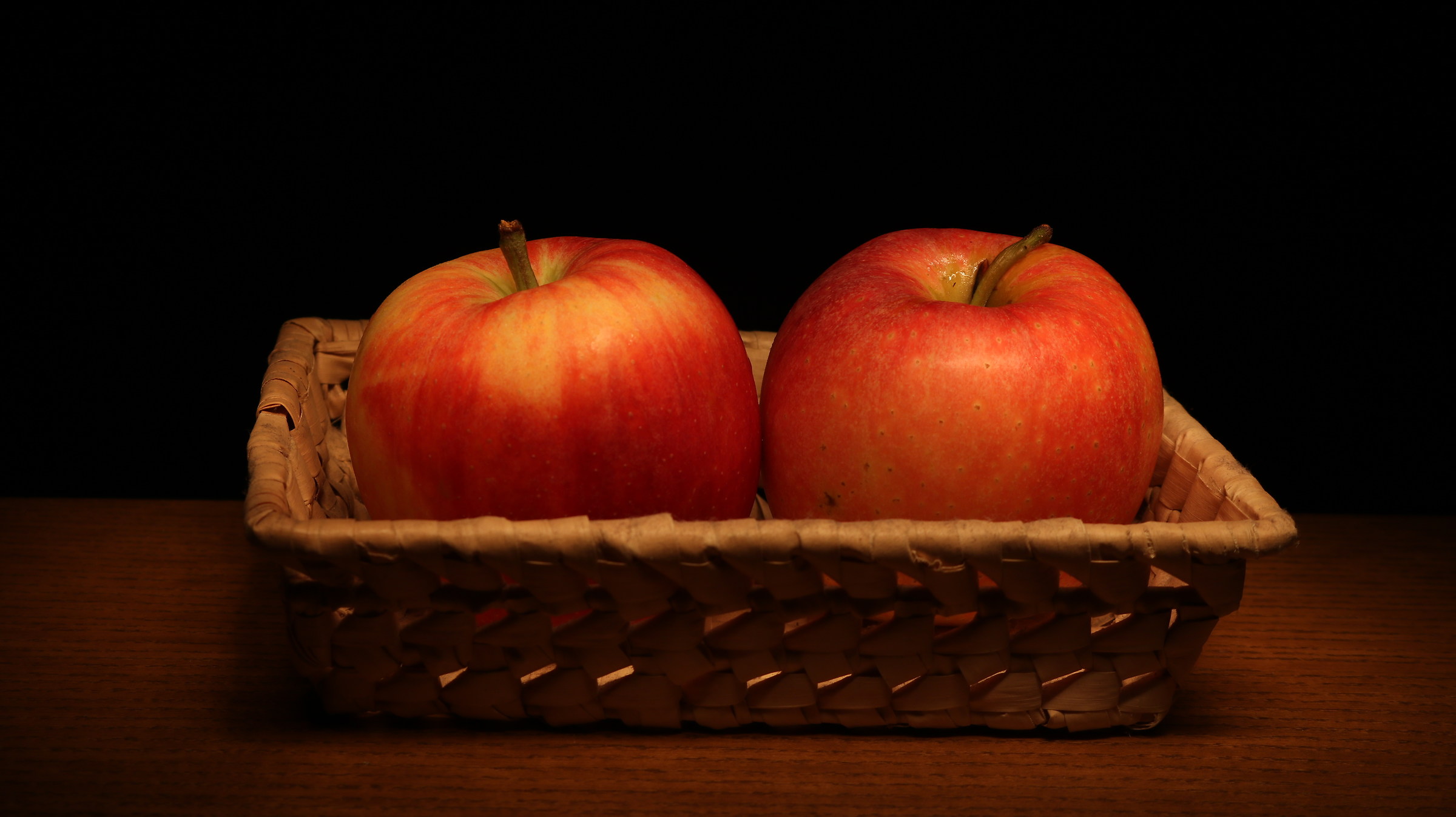 Pair of apples